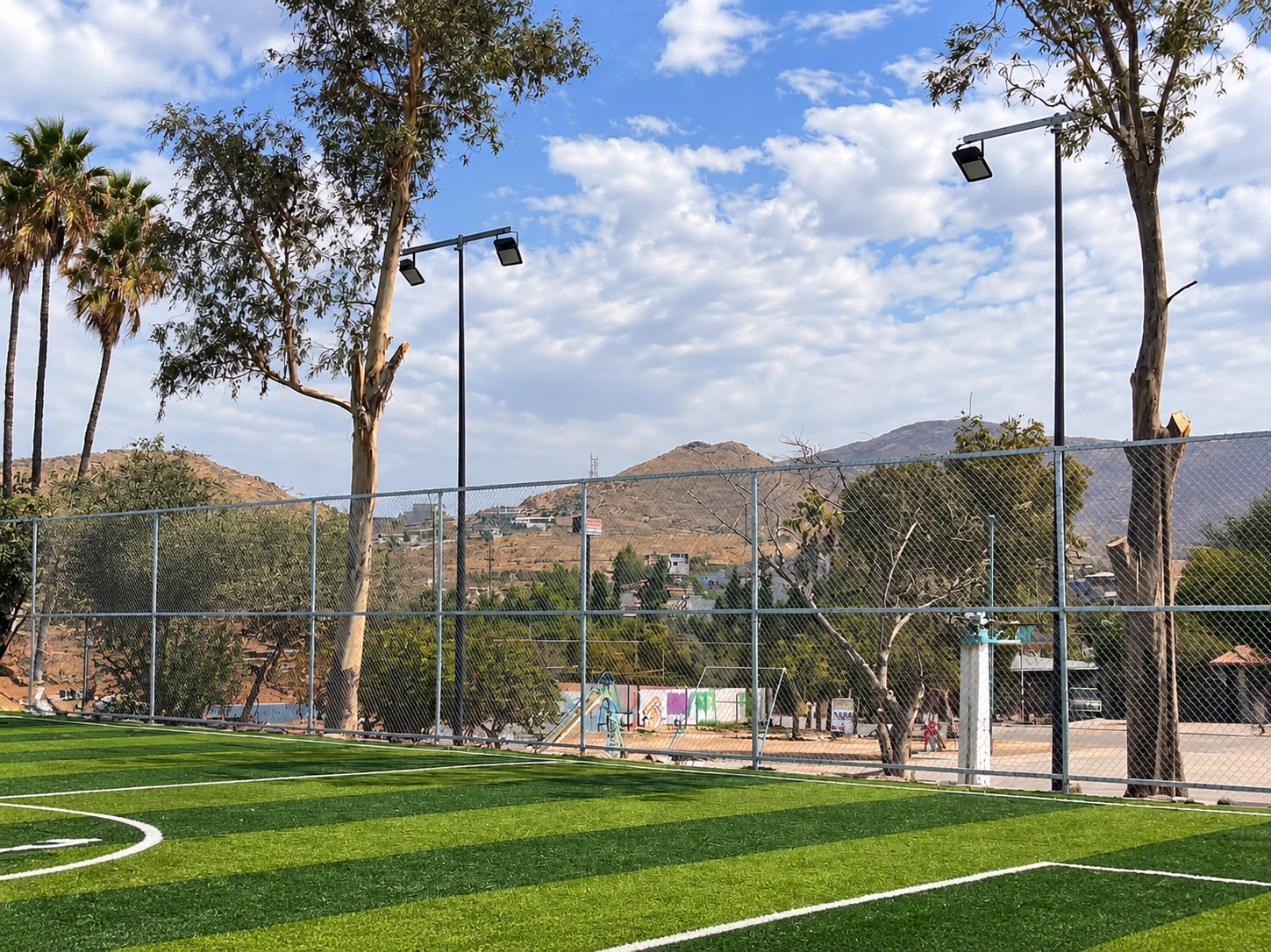 CONSTRUCCIÓN DE CANCHA FÚTBOL 5 EN UNIDAD DEPORTIVA ALDRETE EN TECATE