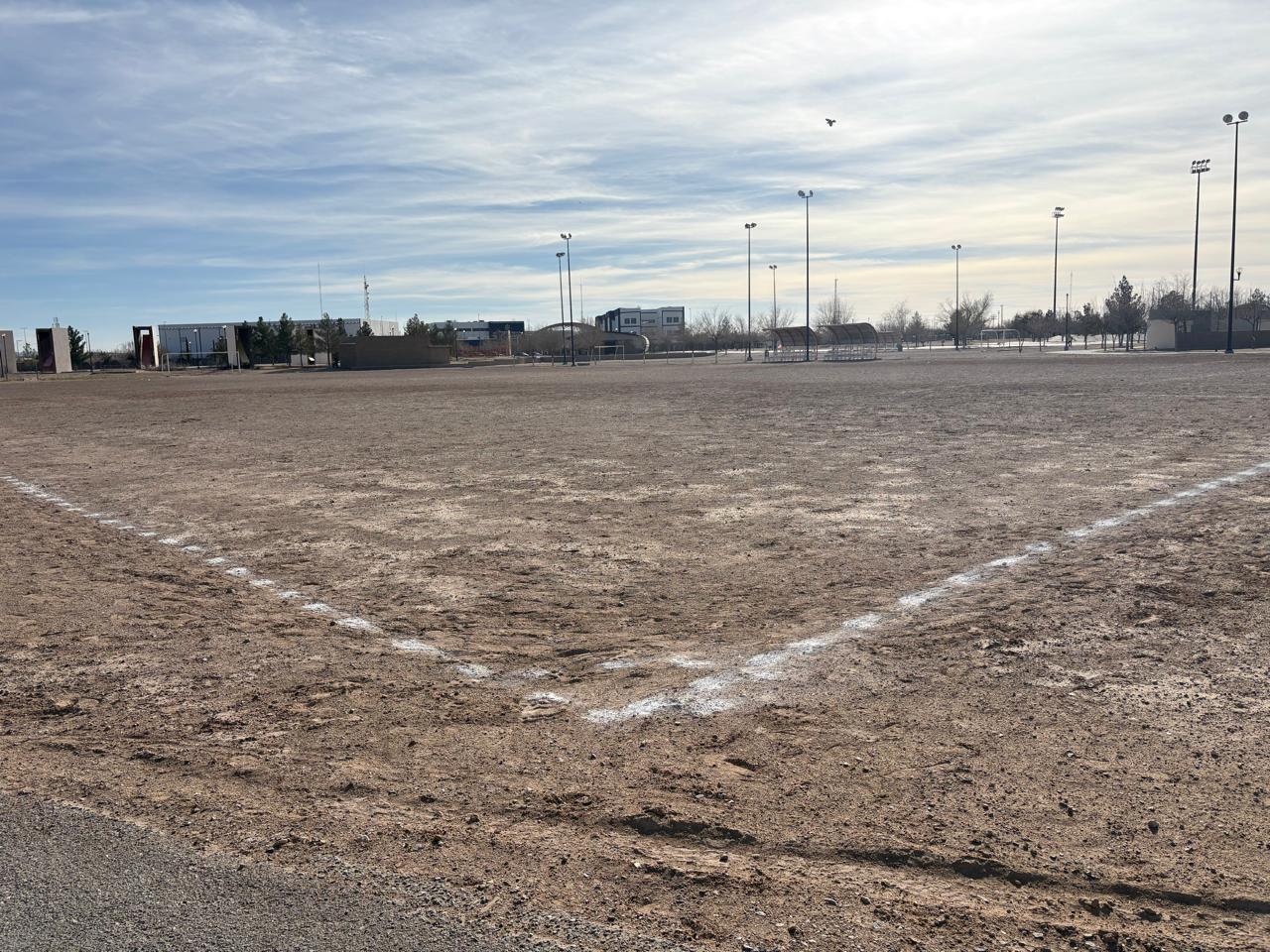 CONSTRUCCIÓN DE CANCHA DE FÚTBOL 11 EN UNIDAD DEPORTIVA SIGLO XXI EN JUÁREZ