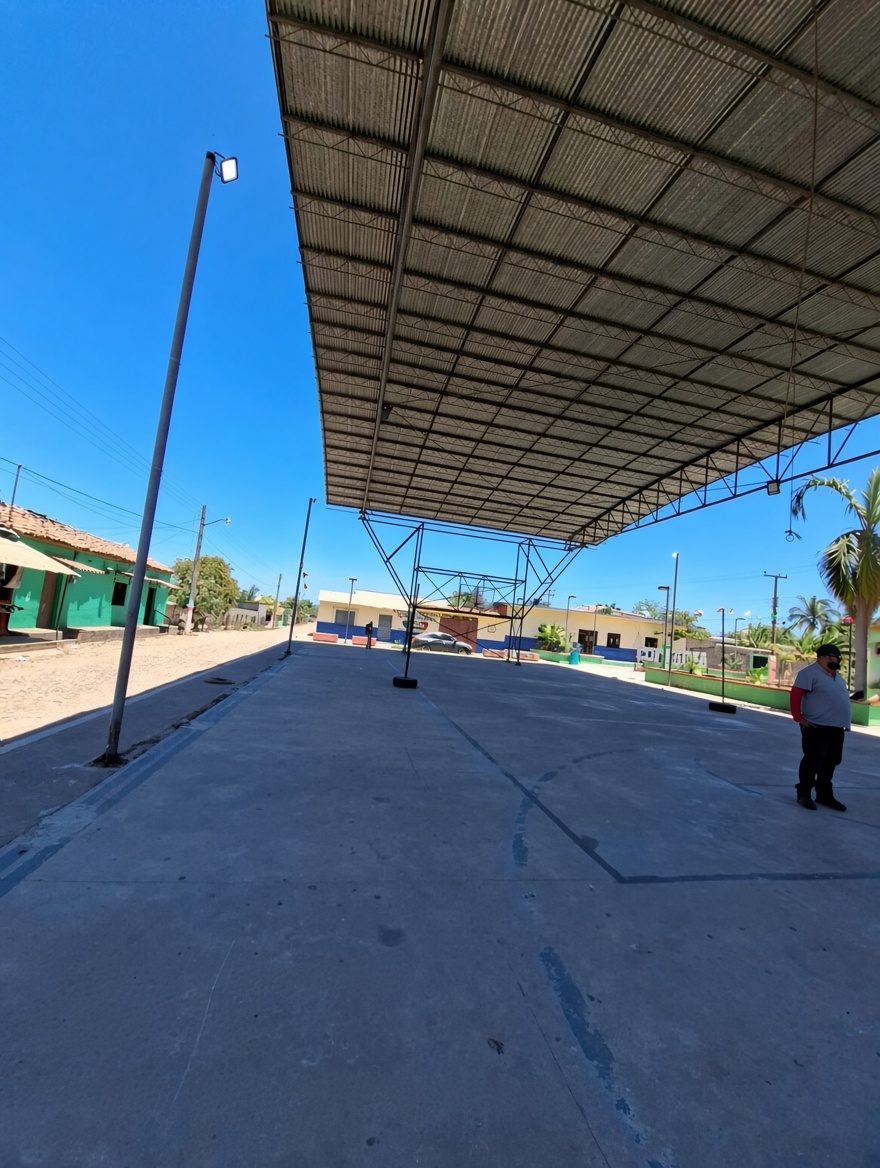 REHABILITACIÓN DE MULTICANCHA EN COFRADÍA EN ROSA MORADA