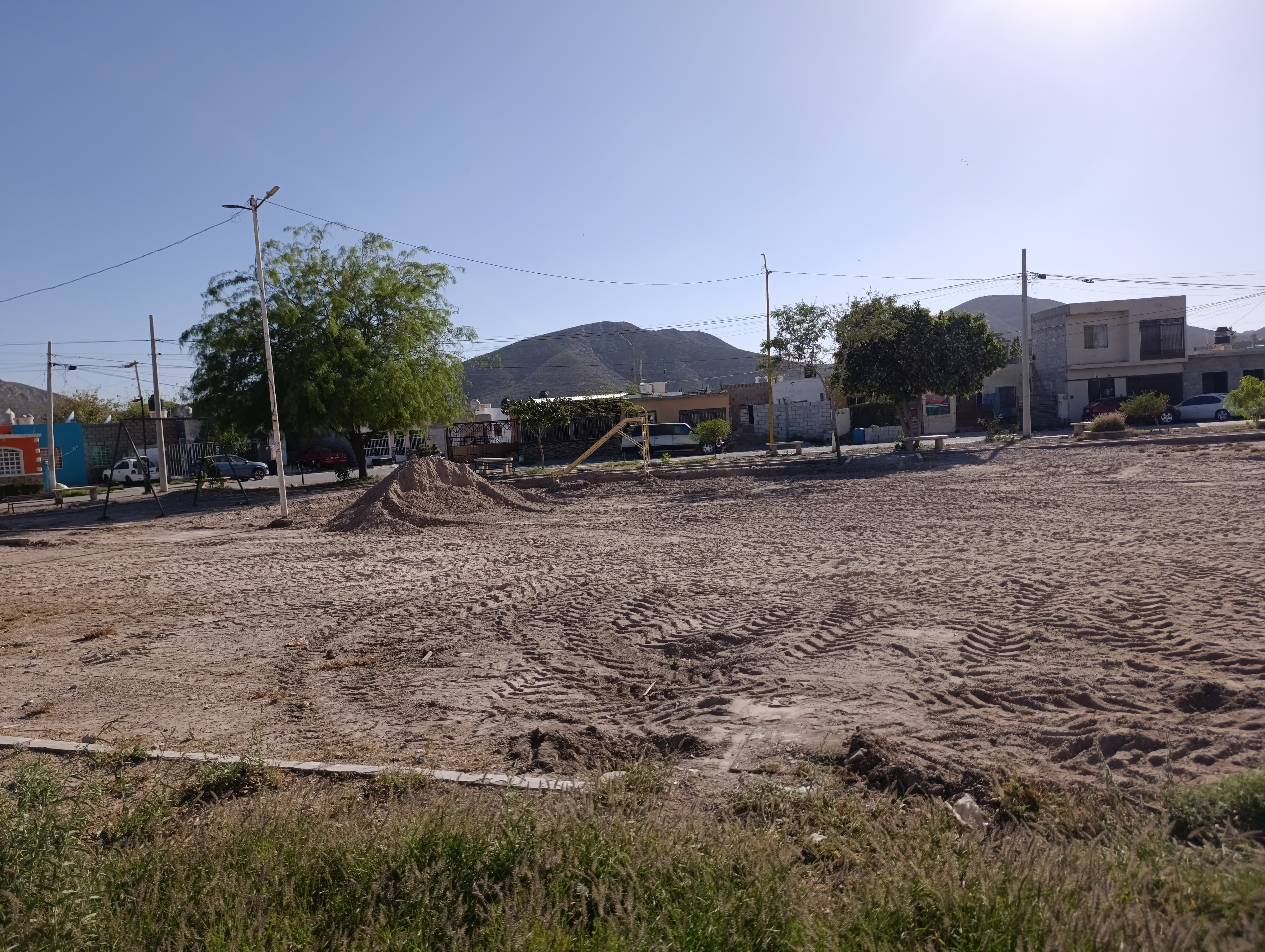 CONSTRUCCIÓN DE CANCHA DE FÚTBOL 5 EN UNIDAD DEPORTIVA FRANCISCO SARABIA EN LERDO
