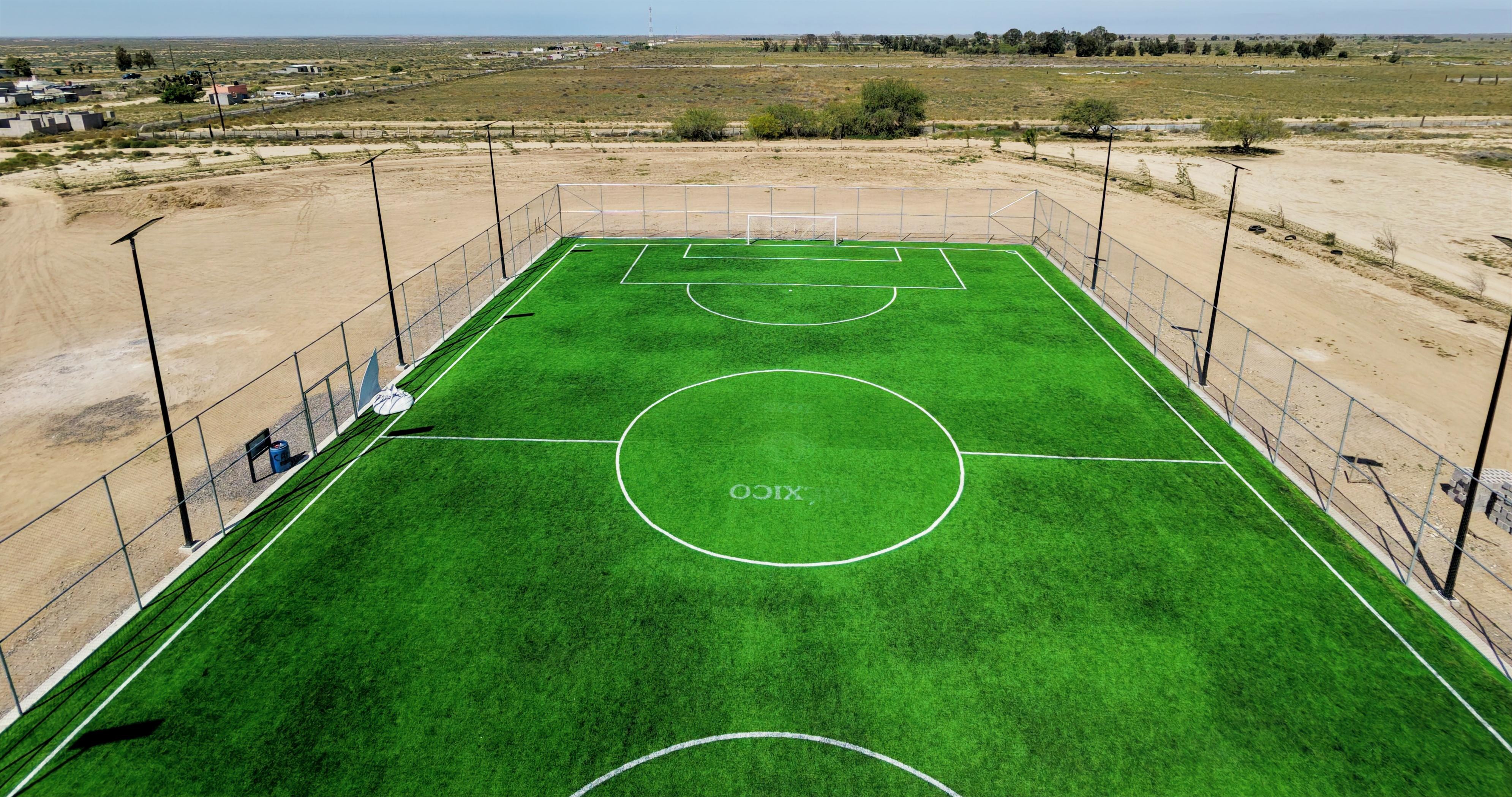 CONSTRUCCIÓN DE CANCHA FÚTBOL 7 EN CAMPO EJIDO BENITO JUÁREZ EN MULEGÉ