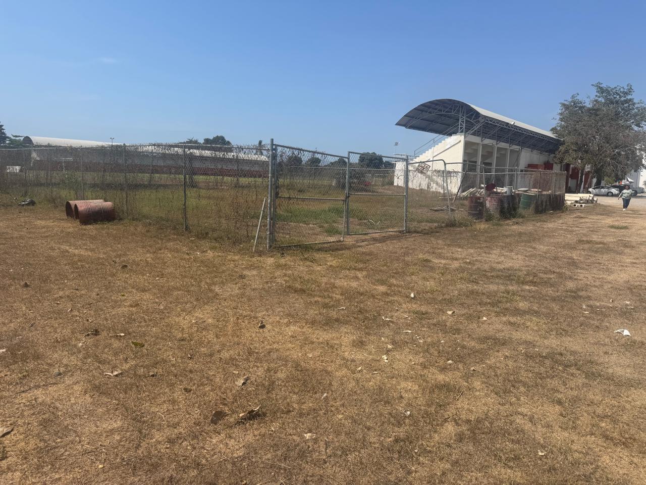 CONSTRUCCIÓN DE CANCHA FÚTBOL 5 EN UNIDAD DEPORTIVA SAN JOSÉ EN BAHÍA DE BANDERAS