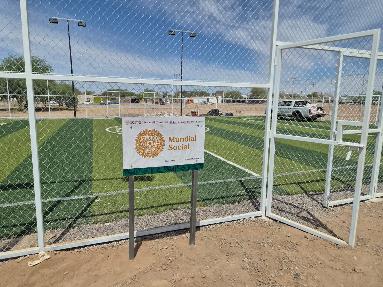 CONSTRUCCIÓN DE CANCHA FÚTBOL 5 EN CAMPO CALLE 36 EN CABORCA