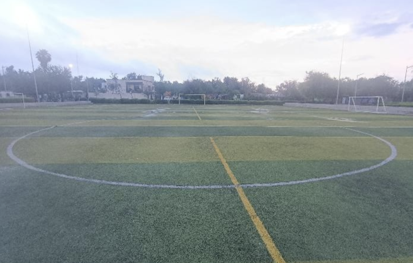 REHABILITACIÓN DE CANCHA FÚTBOL 11 EN CANCHAS DEPORTIVAS EN PIEDRAS NEGRAS
