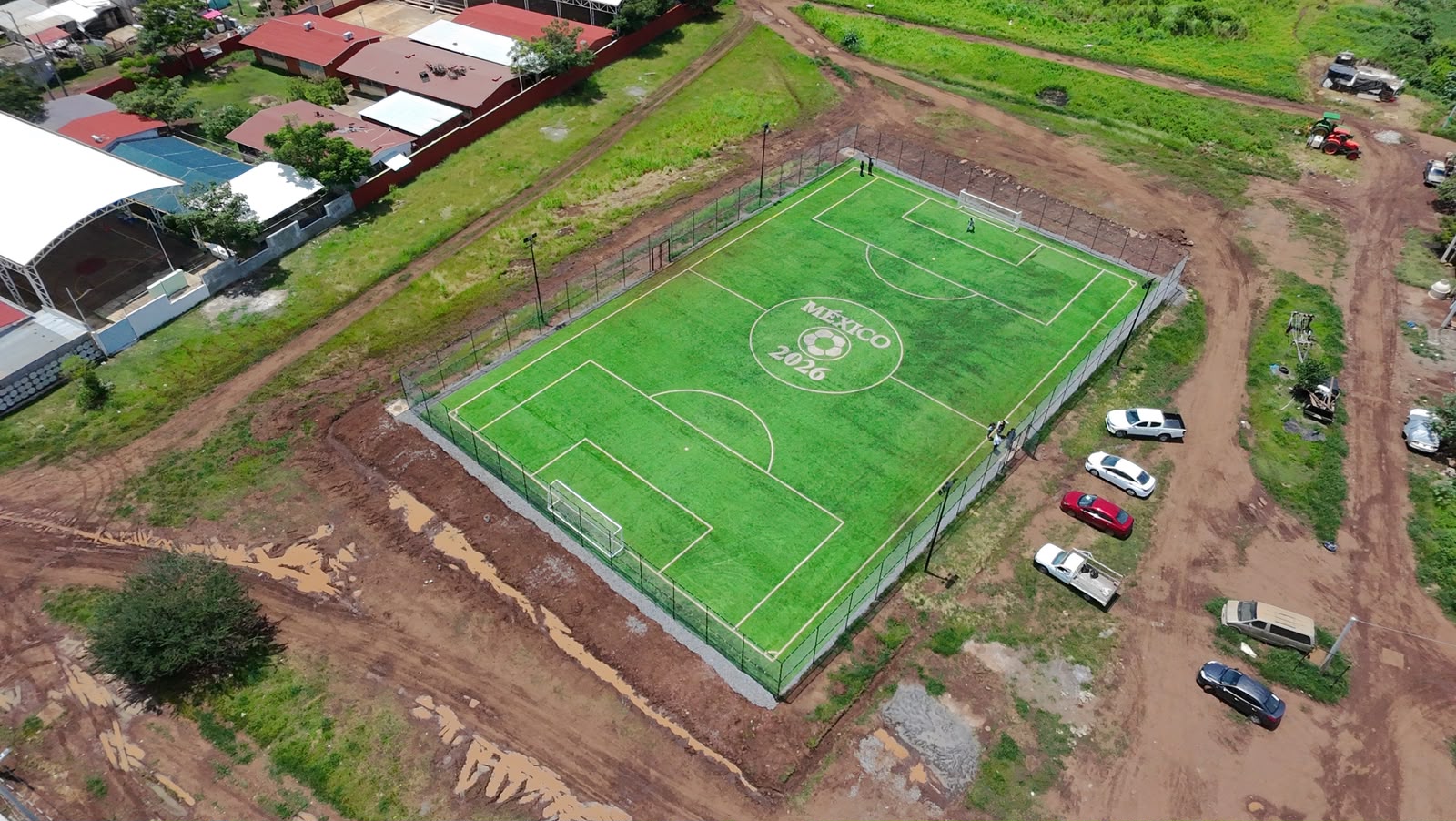 CONSTRUCCIÓN DE CANCHA FÚTBOL 7 EN NUEVO AMANECER EN TEPÍC