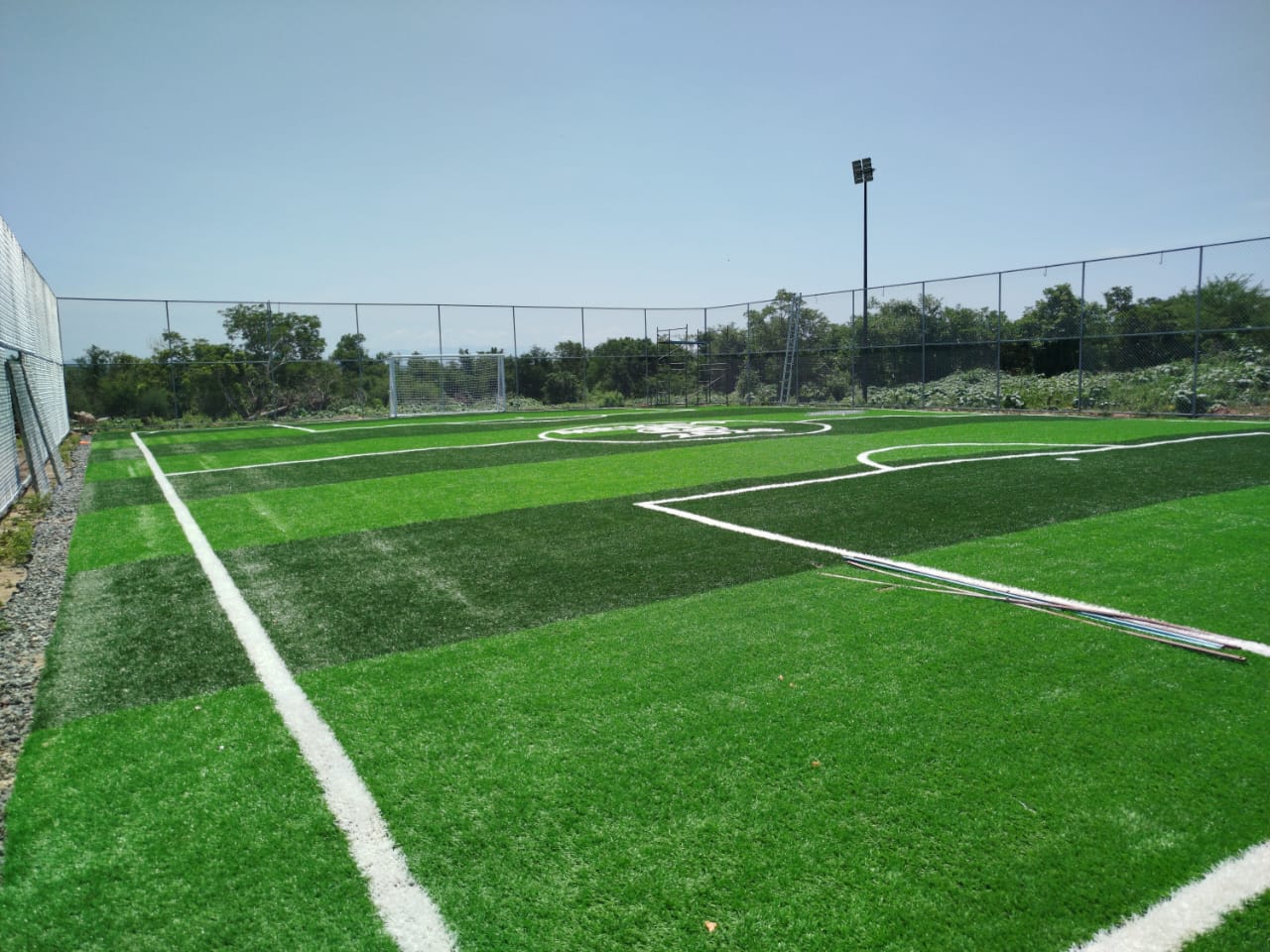 CONSTRUCCIÓN DE CANCHA FÚTBOL 5 DE ESTACIÓN SARABIA EN SAN JUAN GUICHICOVI