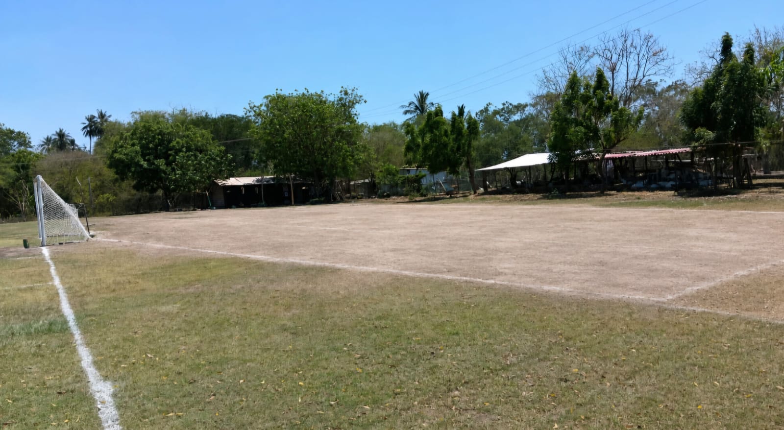 CONSTRUCCIÓN DE CANCHA FÚTBOL 5 EN UNIDAD DEPORTIVA PERIQUILLOS EN ARMERÍA
