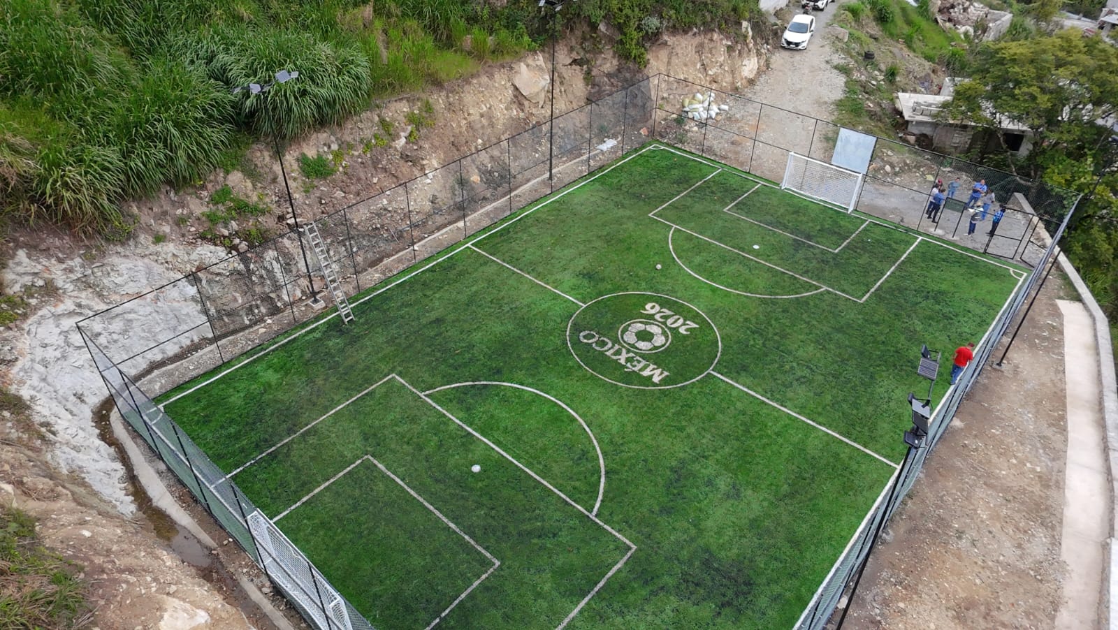 CONSTRUCCIÓN DE CANCHA FÚTBOL 5 TEPETLANIXCO EN MOLANGO DE ESCAMILLA