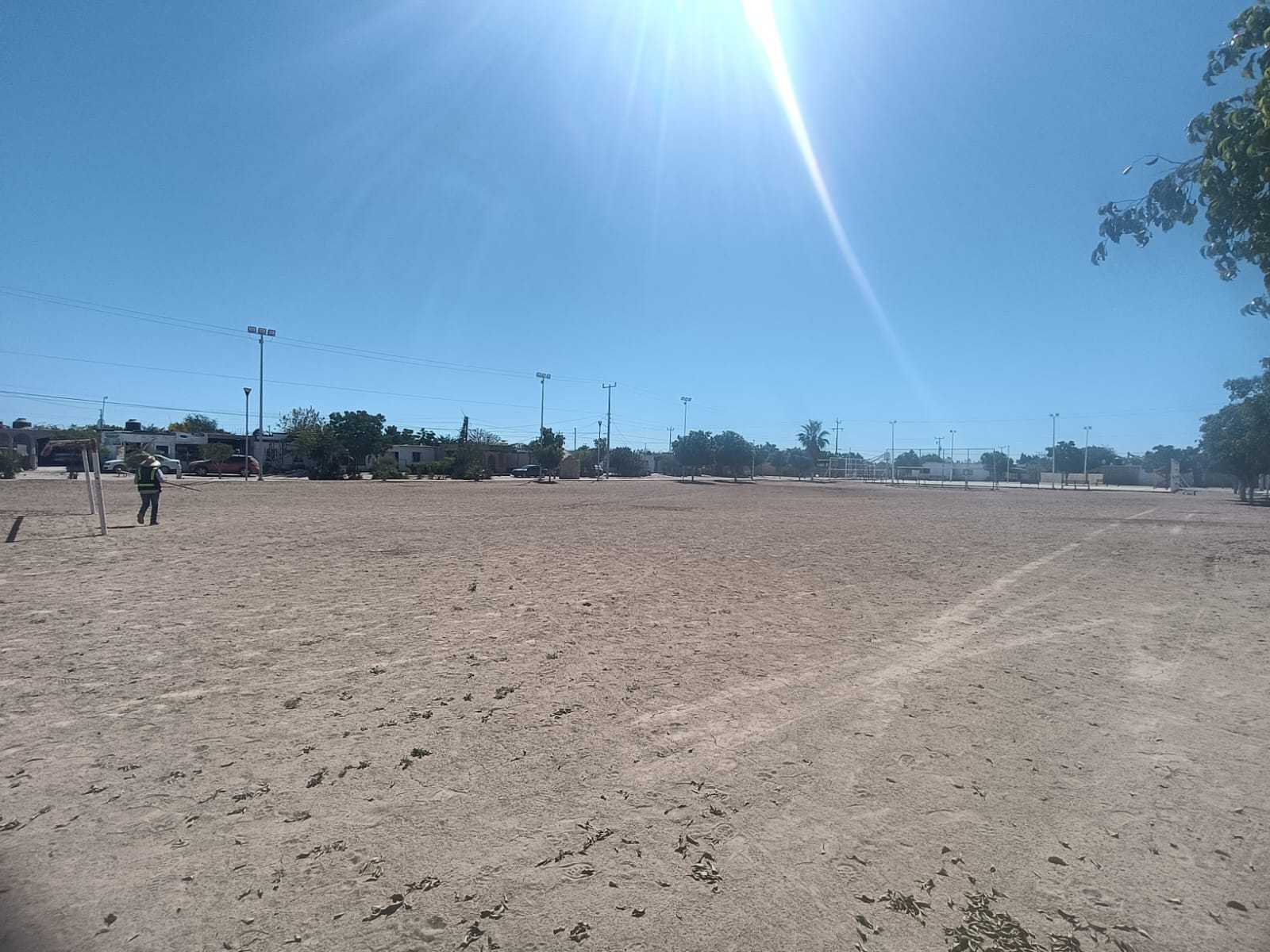 CONSTRUCCION DE CANCHA FÚTBOL 7 EN CAMPO CHATO COVARRUBIAS EN COMONDÚ