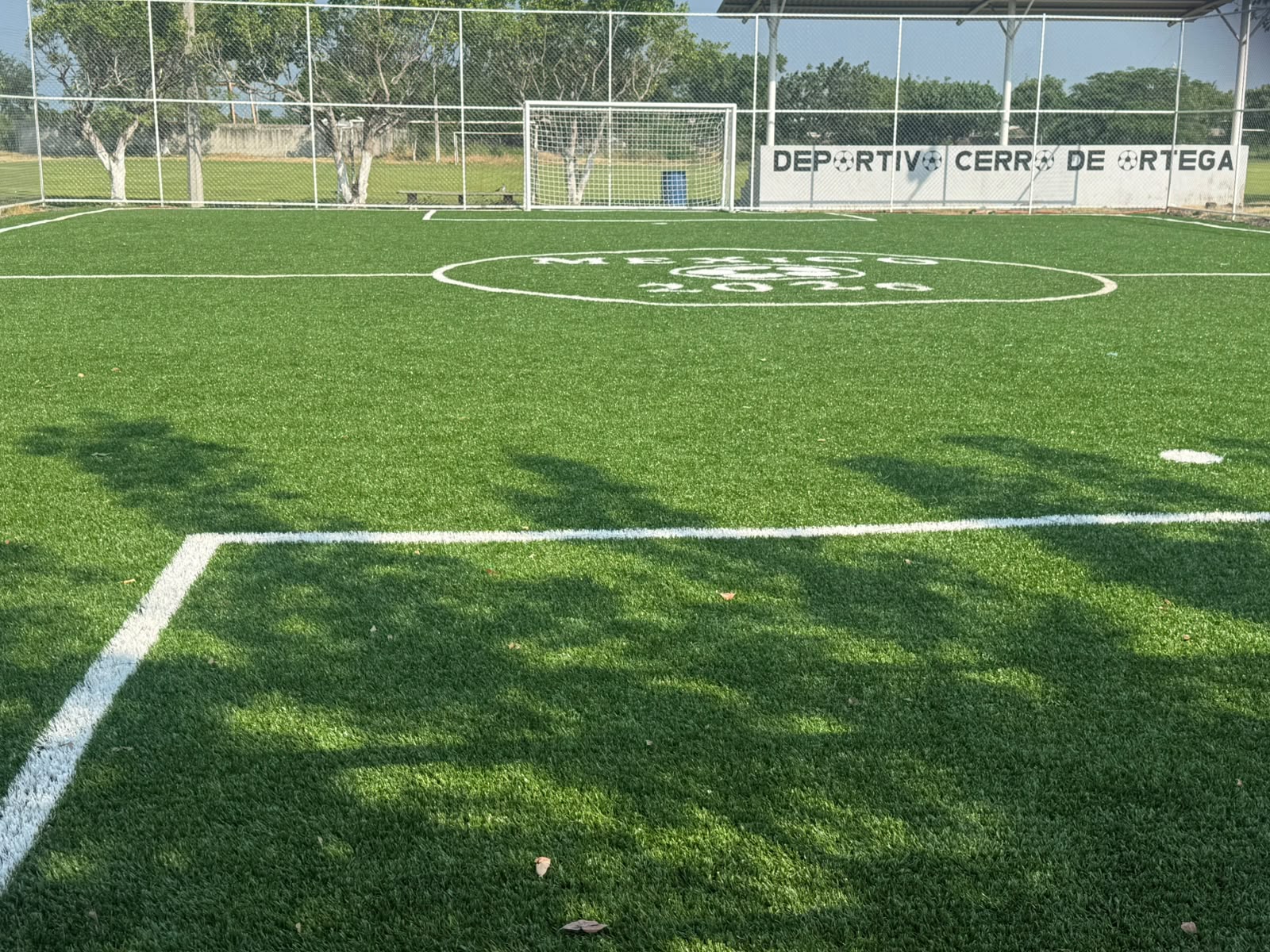 CONSTRUCCIÓN DE CANCHA FÚTBOL 5 EN UNIDAD DEPORTIVA CERRO DE ORTEGA EN TECOMÁN