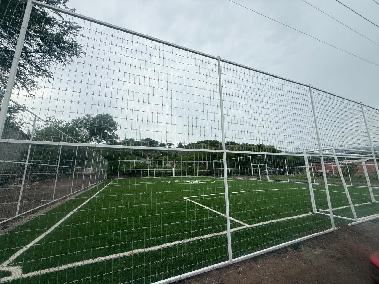 CONSTRUCCIÓN DE CANCHA FÚTBOL 5 EN CANCHA EN IXTLAHUACÁN