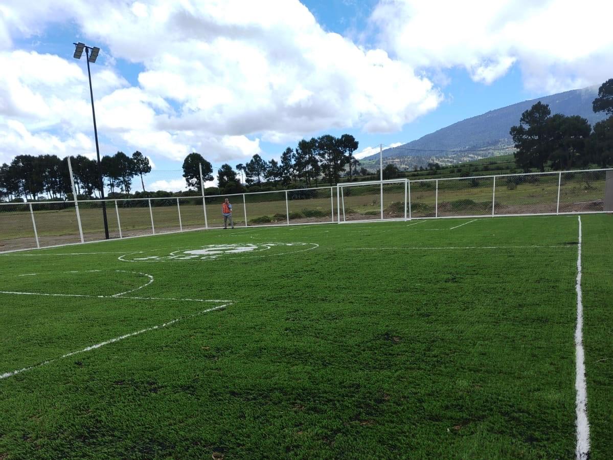 CONSTRUCCIÓN DE CANCHA DE FÚTBOL 5 EN CAMPO DEPORTIVO EL TRIUNFO EN AYAHUALULCO