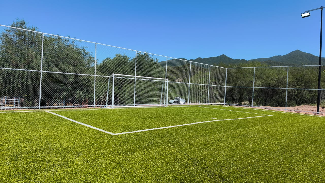 CONSTRUCCIÓN DE CANCHA FÚTBOL 5 EN ÓNAVAS