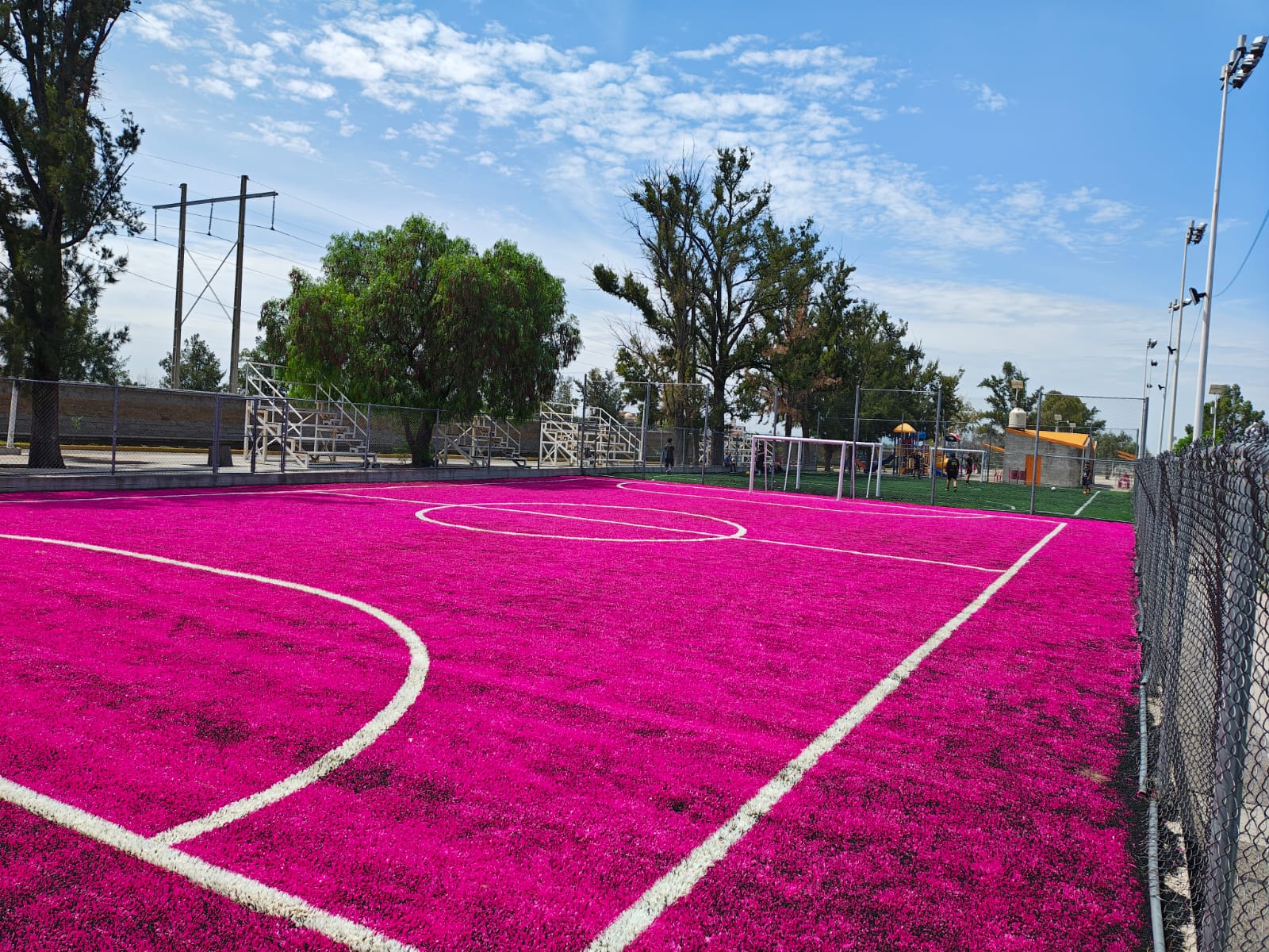 CANCHA DE FUTBOLITO EN UNIDAD DEPORTIVA DE PURÍSIMA DEL RINCÓN