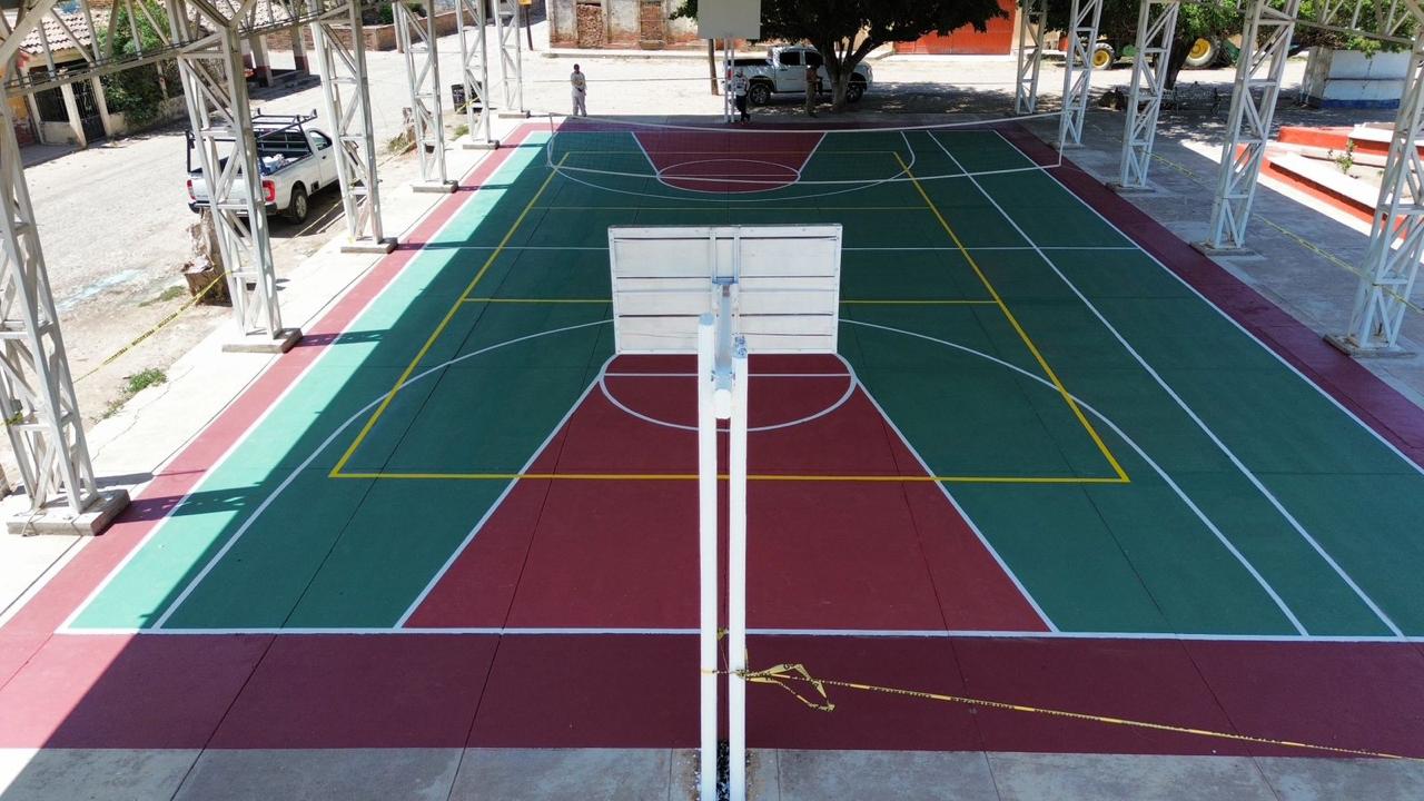 CANCHA DE USOS MÚLTIPLES - LLANO DE LA CRUZ