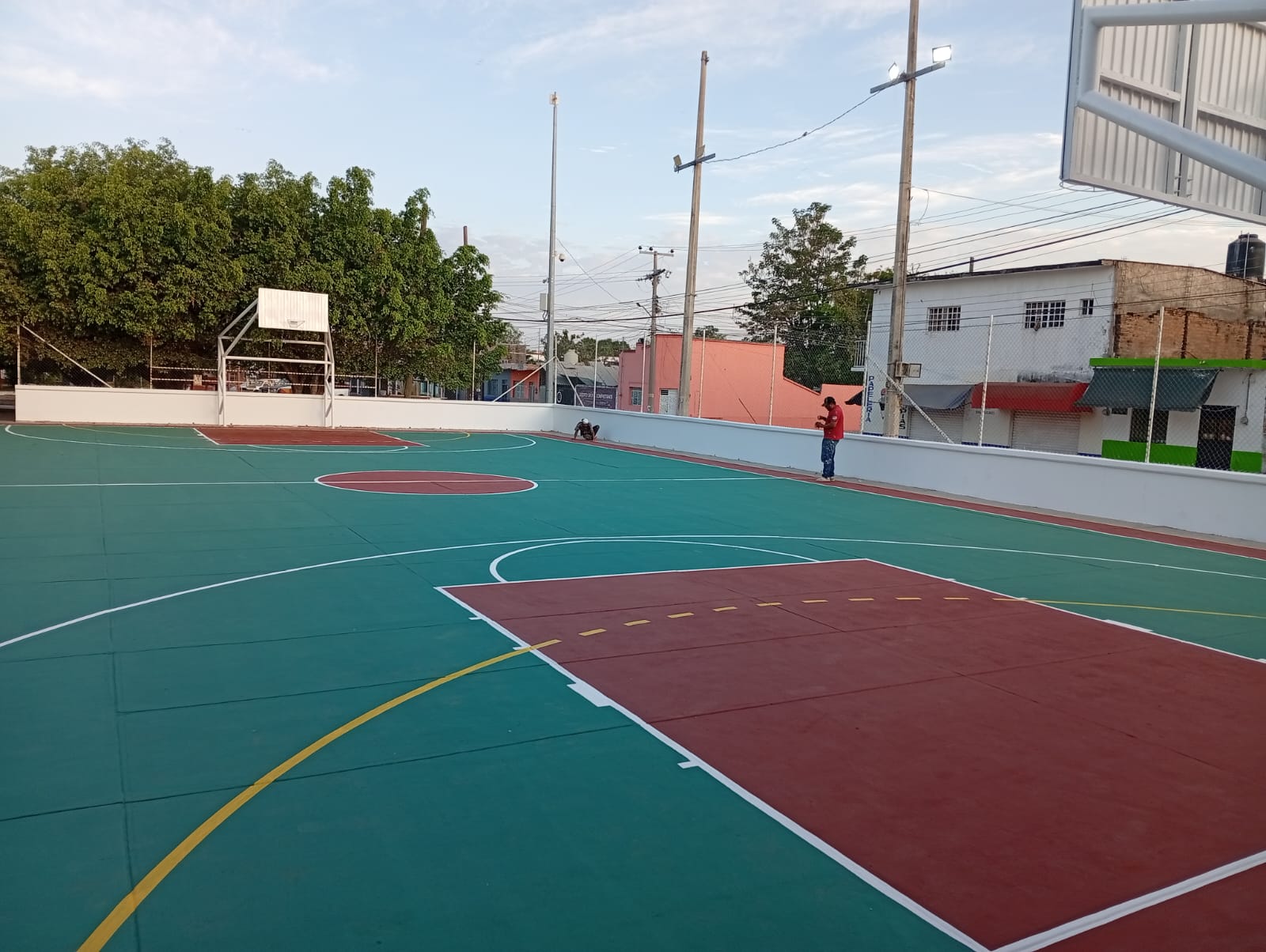 CANCHA DE USOS MÚLTIPLES - LAS COLONIAS