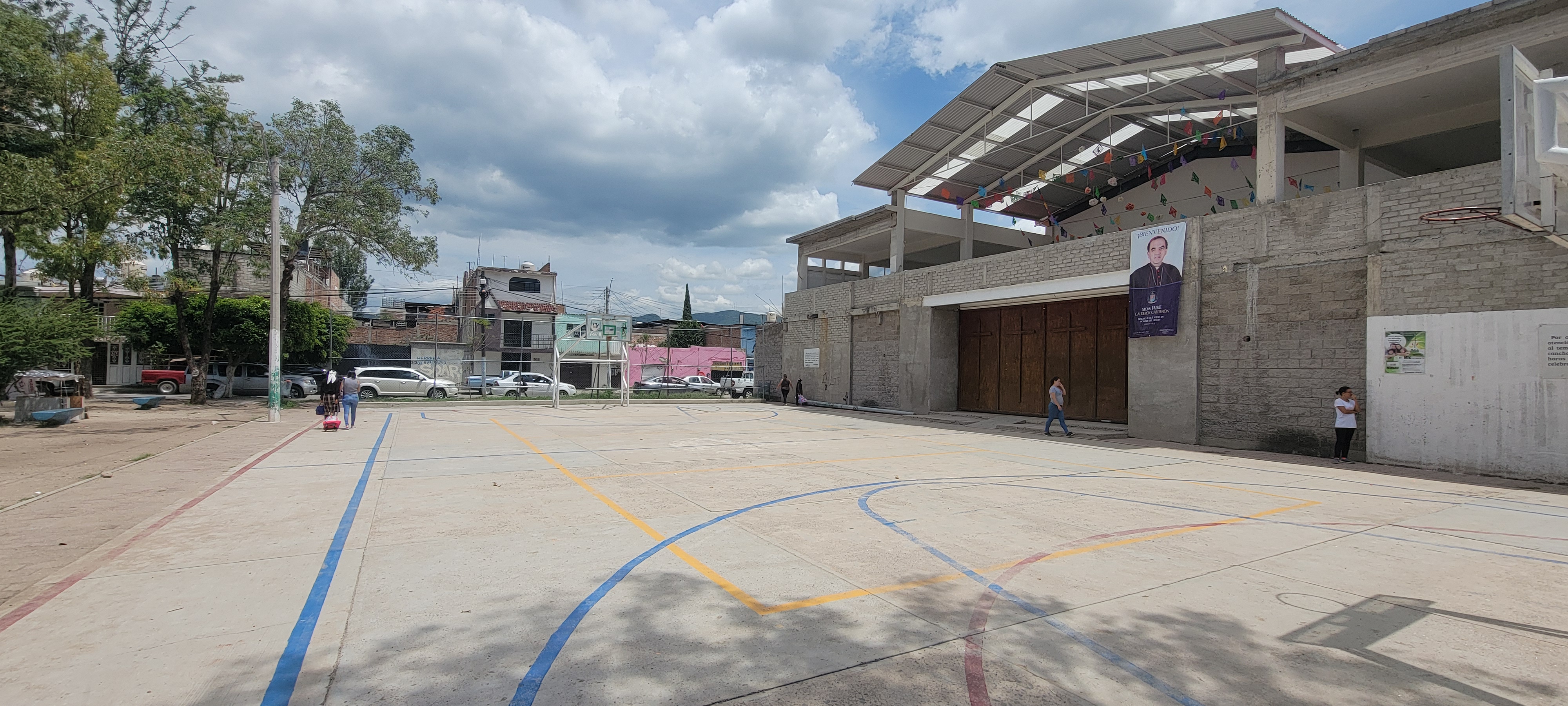 CANCHA EN EL ESPACIO PÚBLICO DE LA COLONIA SANTA ROSA DE LIMA