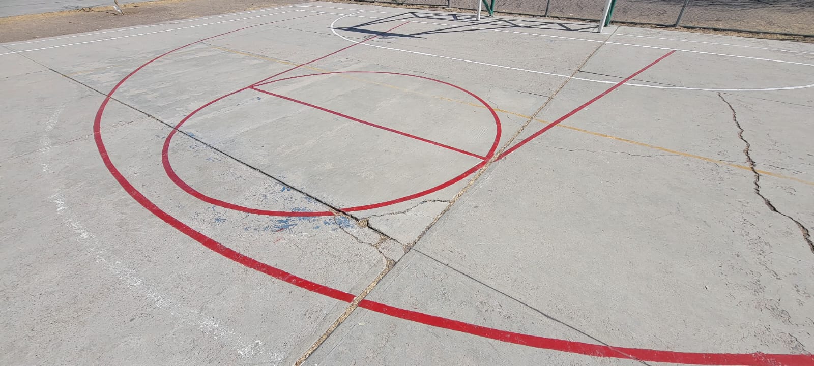 CANCHA EN EL PARQUE LINEAL VALLE