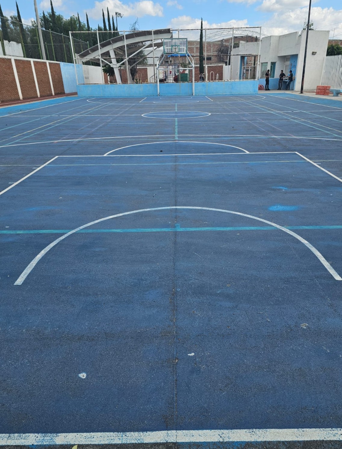 CANCHA EN EL PARQUE PÚBLICO MAYA