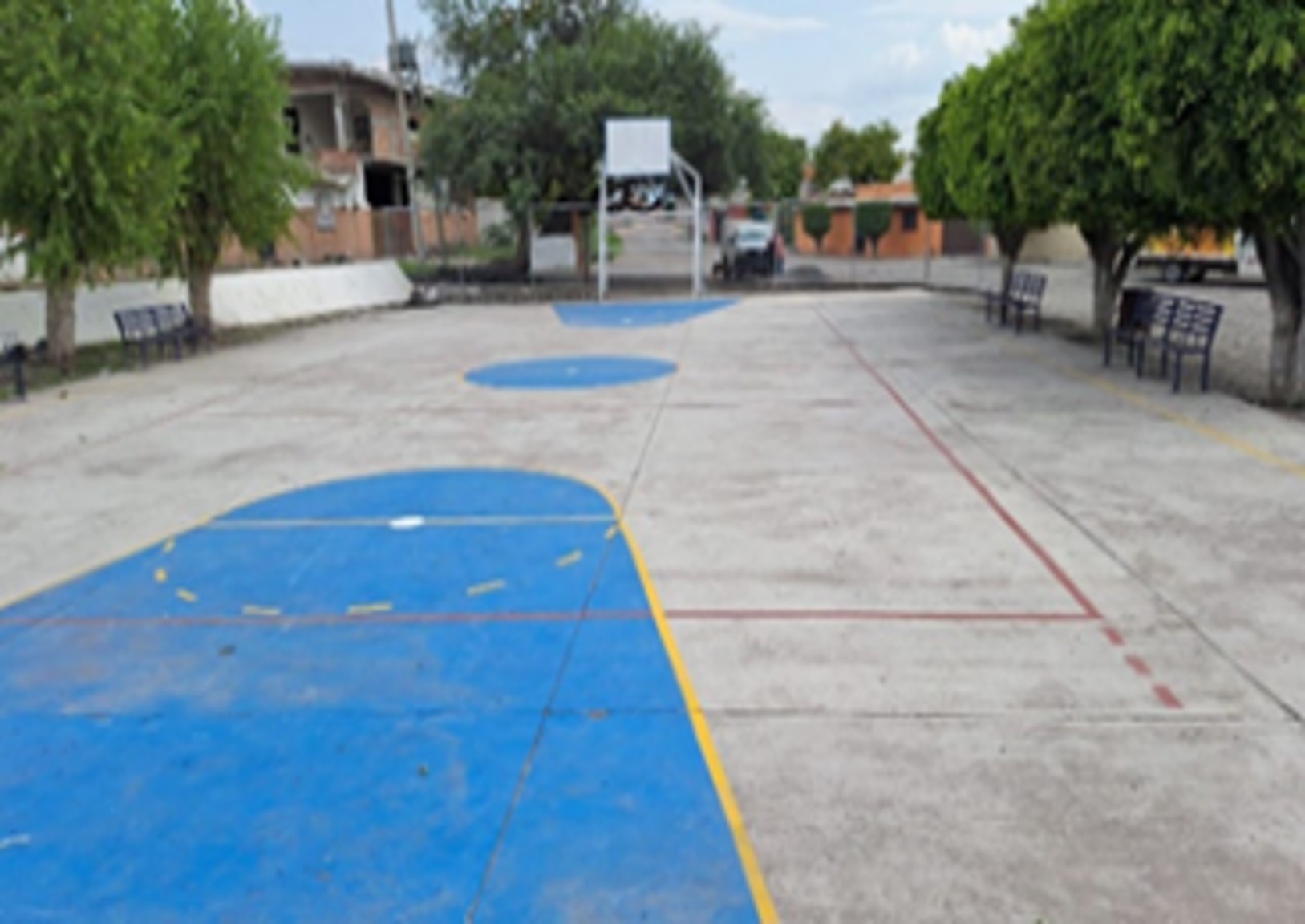 CANCHA DE USOS MÚLTIPLES EN LA LOCALIDAD CERRO COLORADO