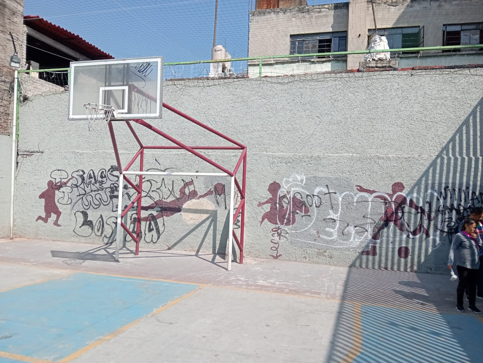 CUATRO ÁRBOLES