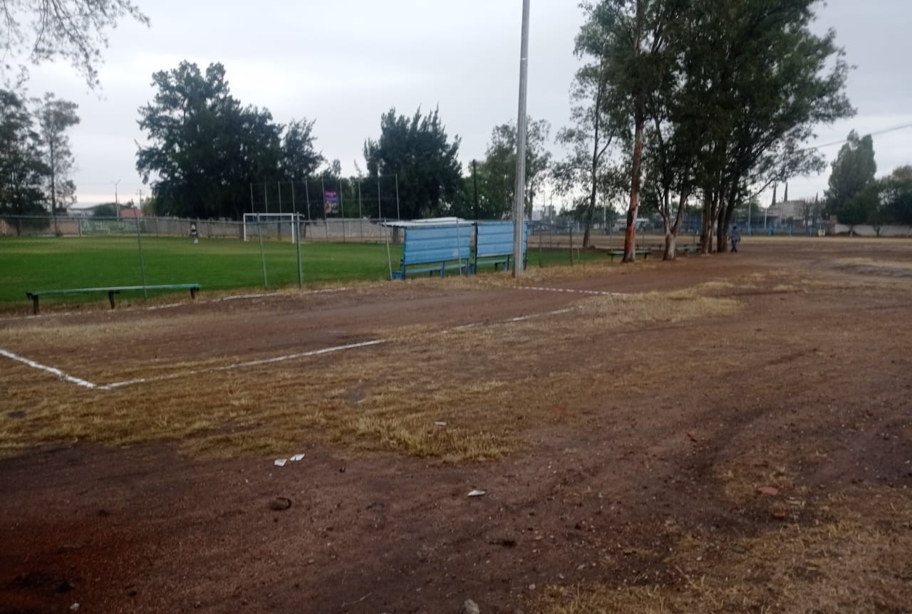 CAMPO DE FÚTBOL SOCCER  EN CAMPOS DEPORTIVOS ALICIA "LA PELÉ" VARGAS