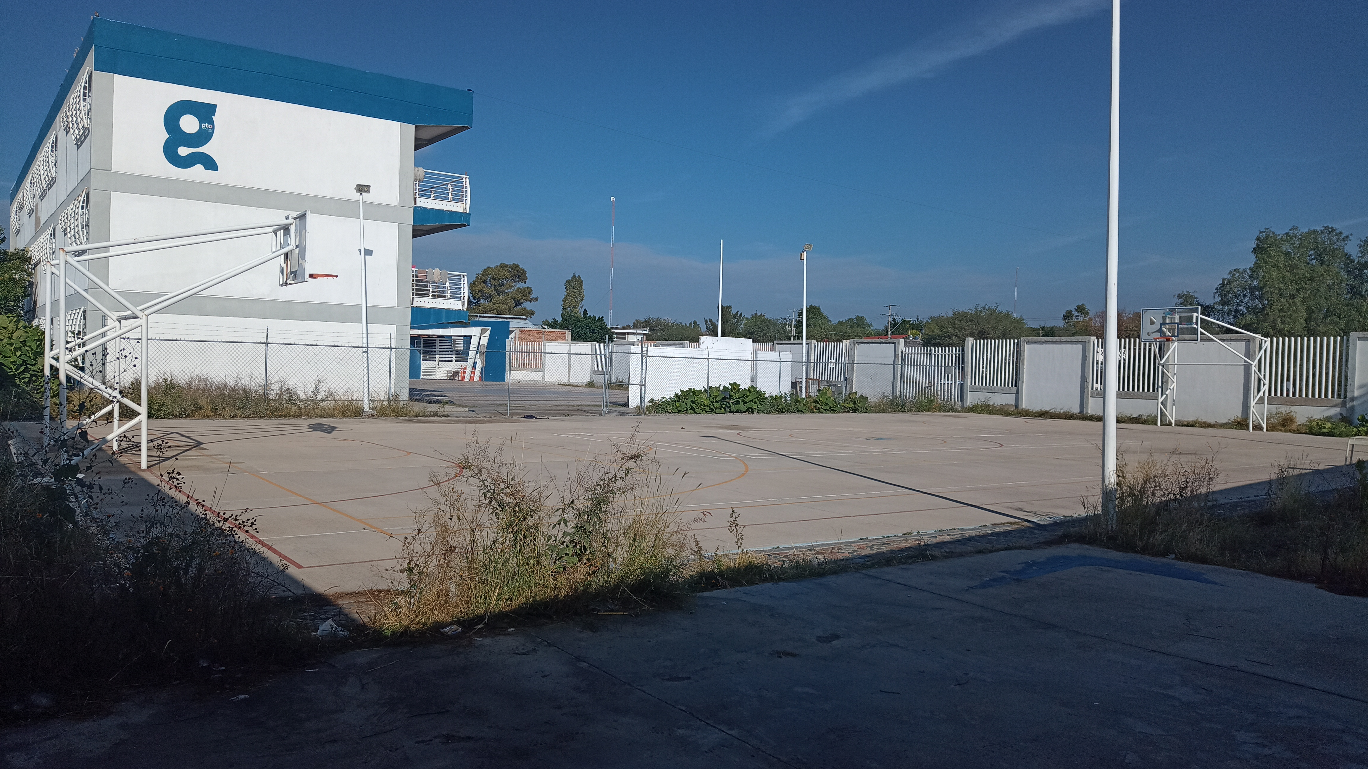 PRIMARIA EFRAÍN HUERTA CON C.C.T. 11DPR3721C 
