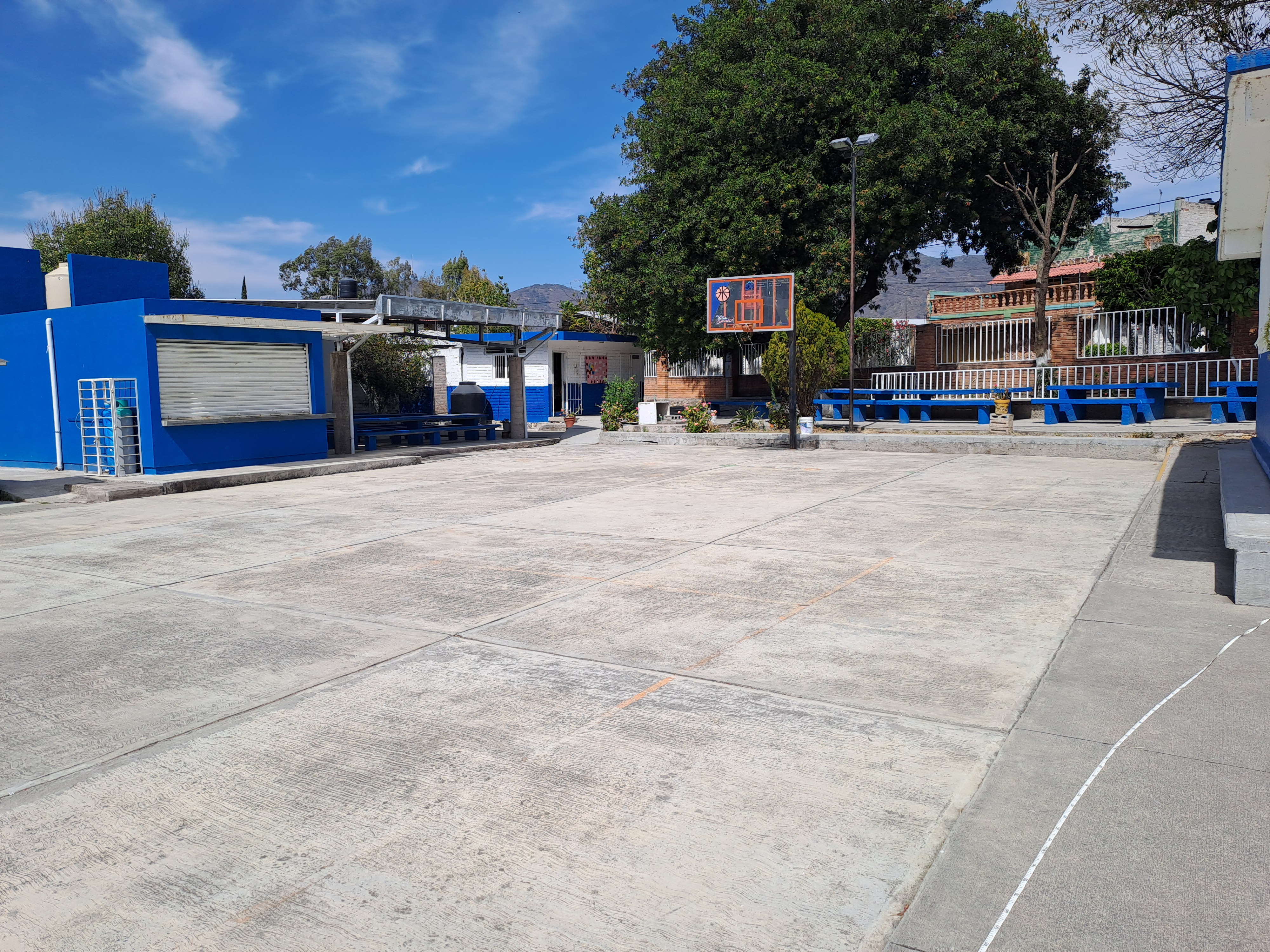PRIMARIA LIC. ADOLFO LÓPEZ MATEOS CON C.C.T. 11DPR1876R