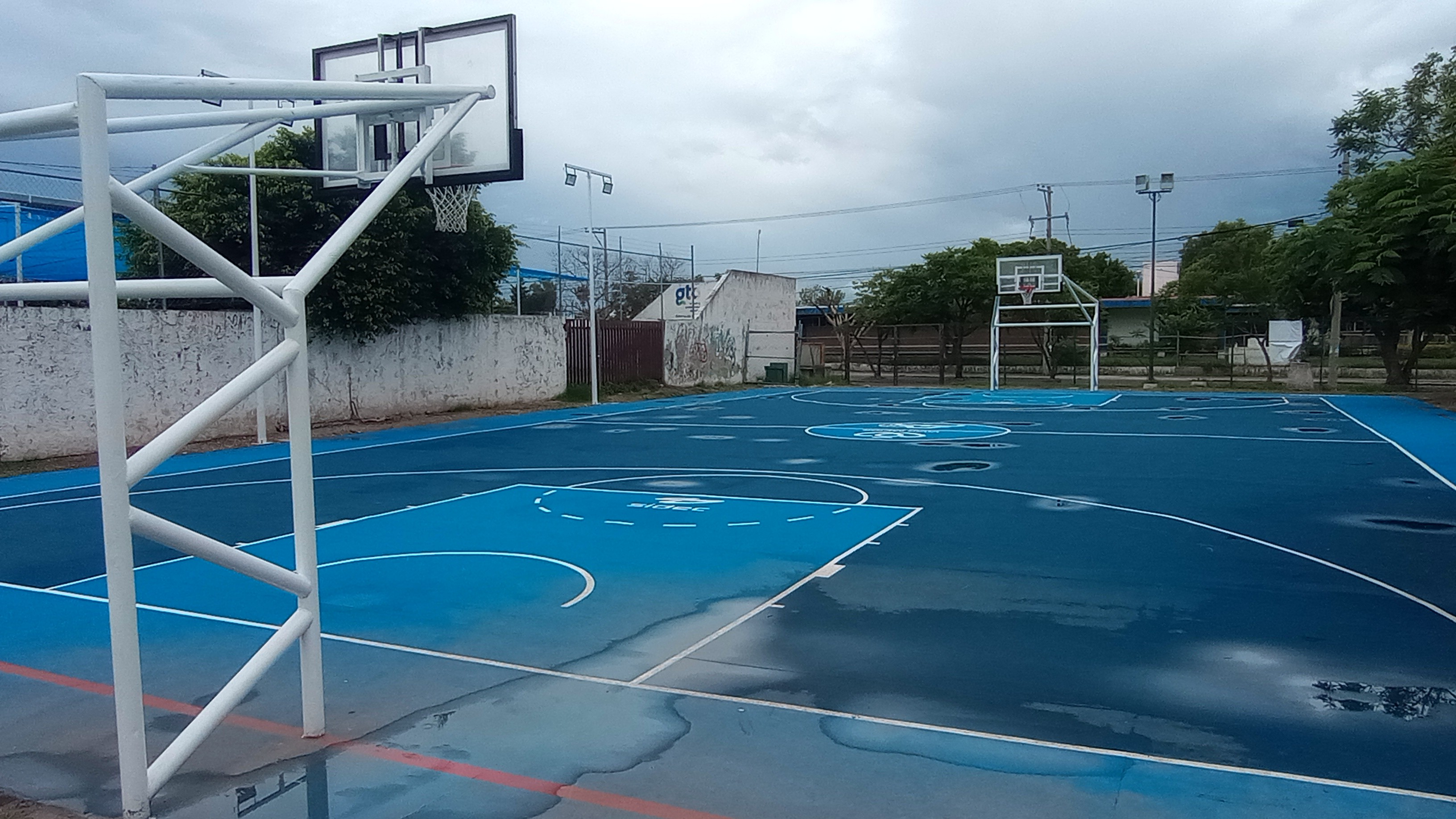 CANCHA EN LOS  PINOS