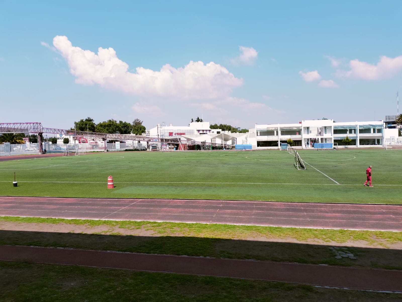 CANCHA DE FÚTBOL 11 COMPLEJO REVOLUCIÓN MEXICANA