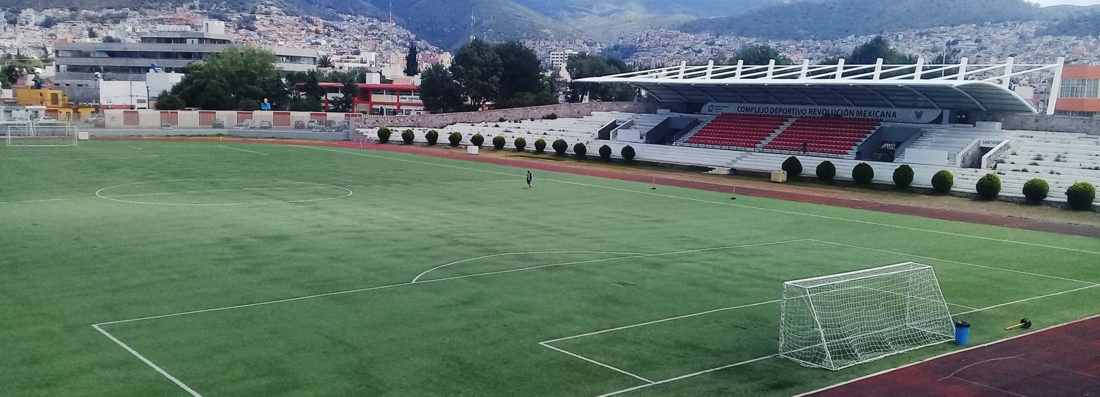 CANCHA DE FÚTBOL 11 COMPLEJO REVOLUCIÓN MEXICANA