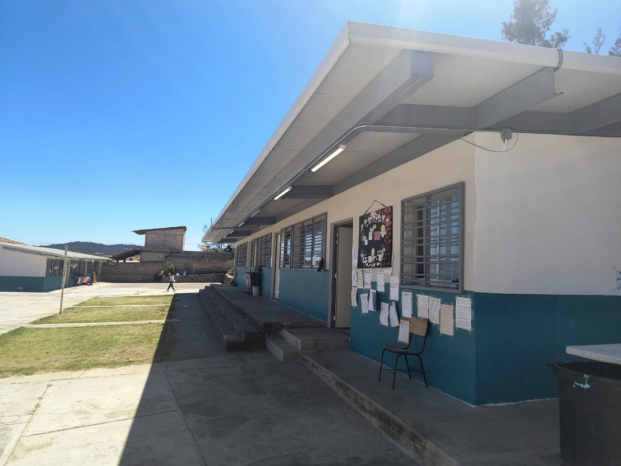 CANCHA EN ESCUELA JUAN RULFO C.C.T. 14EPR0709J