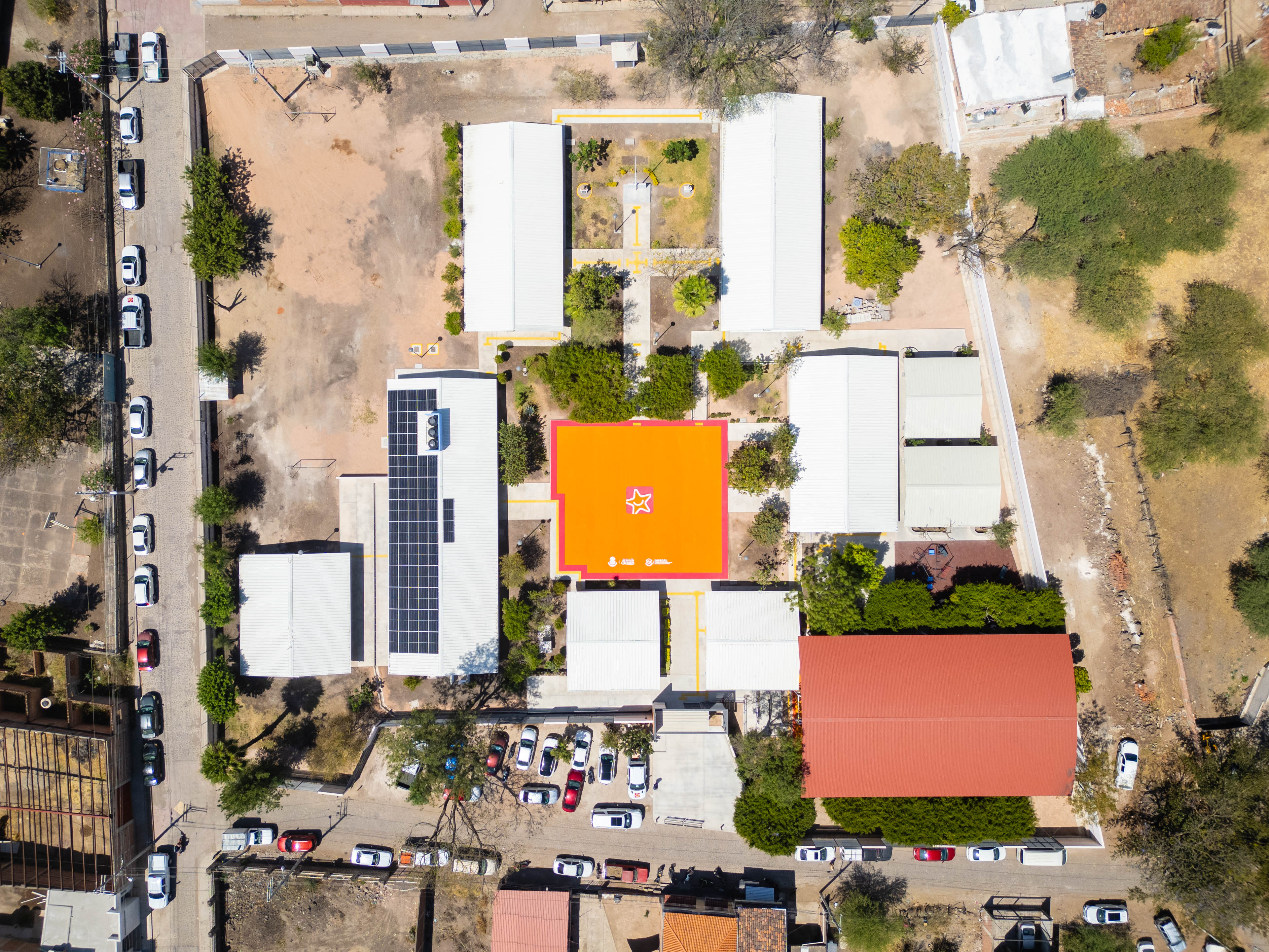 SECUNDARIA JOSÉ MARÍA DONATO GUERRA C.C.T. 14DES0066B