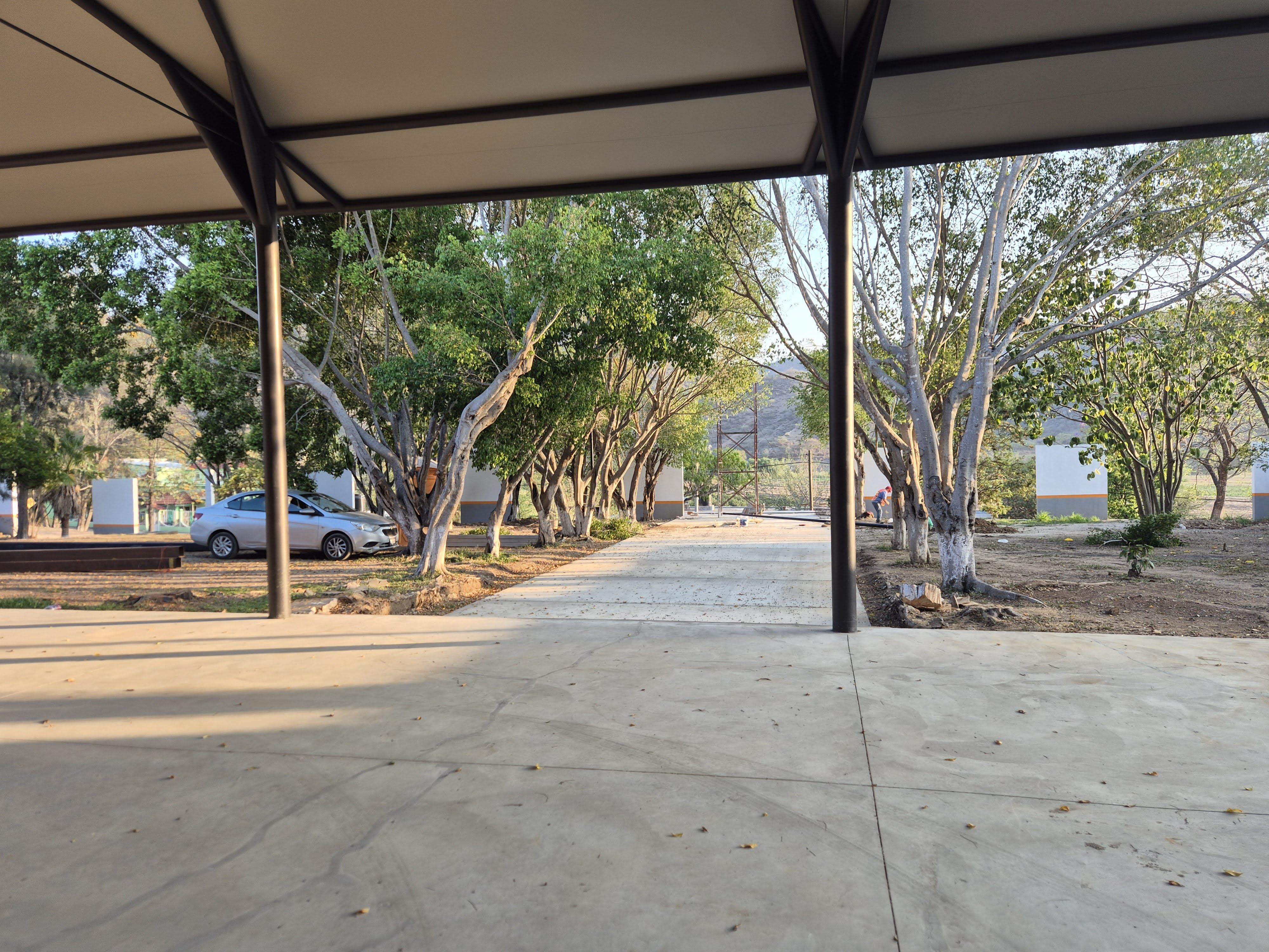 CANCHA EN SECUNDARIA JESÚS REYES HEROLES C.C.T. 14DES0026A