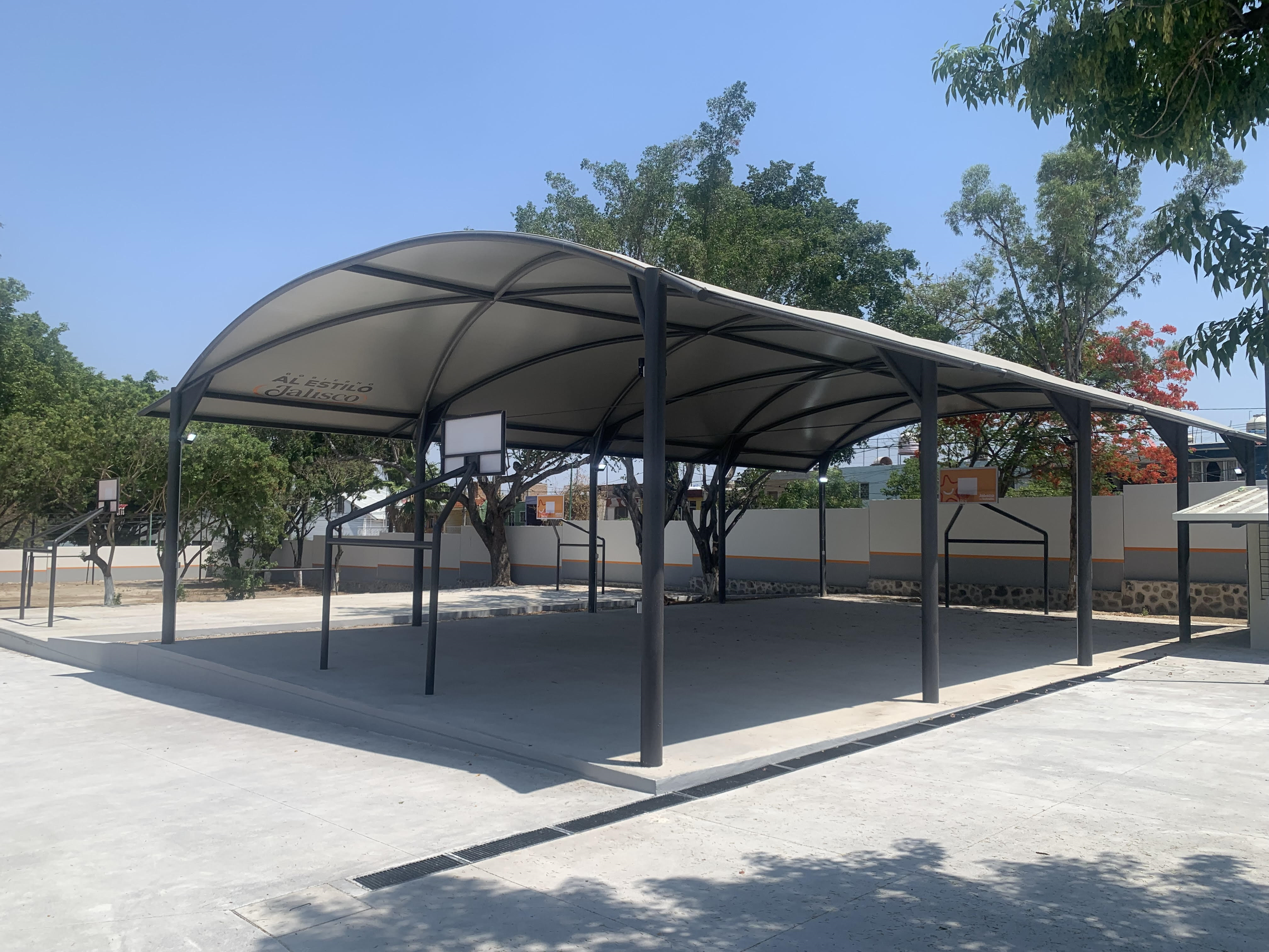 CANCHA EN PRIMARIA MARTIN LUTHER KING C.C.T. 14EPR1021S