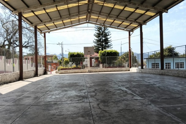 CANCHA DE USOS MÚLTIPLES - EL REFUGIO