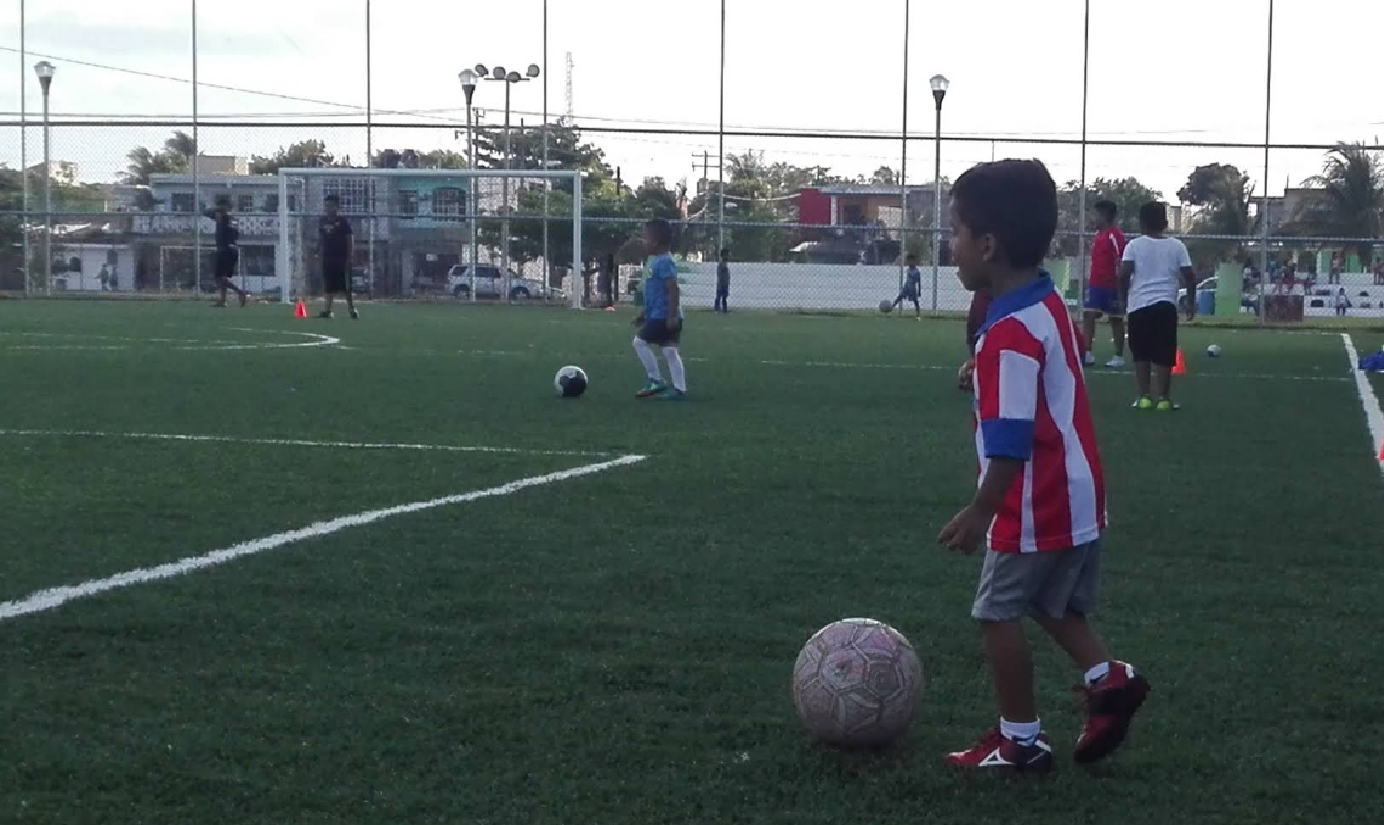 CANCHA DE LA SM 221 FÚTBOL 7