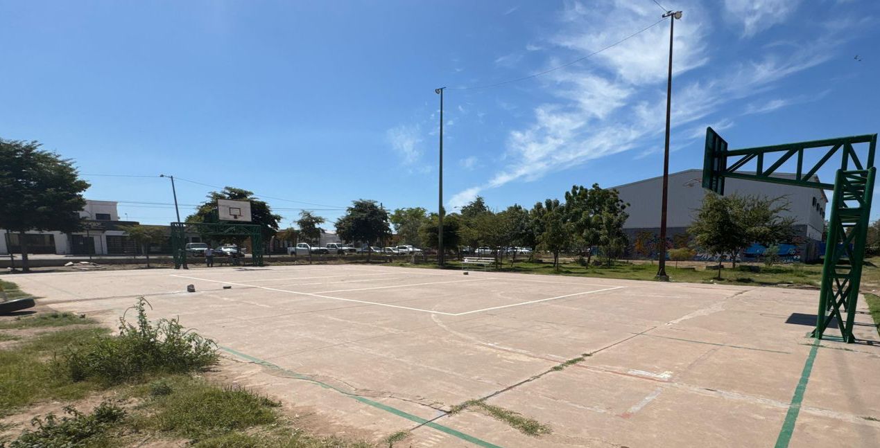 DEPORTIVO PRIMERO DE MAYO (CANCHA 1) EN CIUDAD OBREGÓN