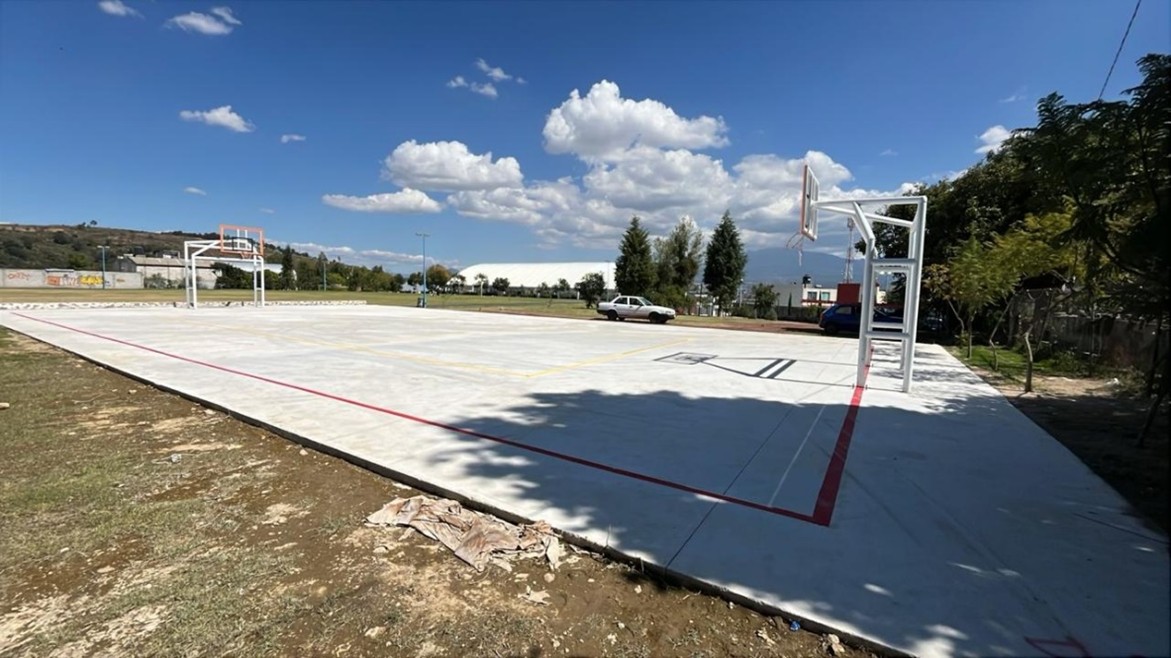 CANCHA DE USOS MÚLTIPLES EN UNIDAD DEPORTIVA TEPEYANCO