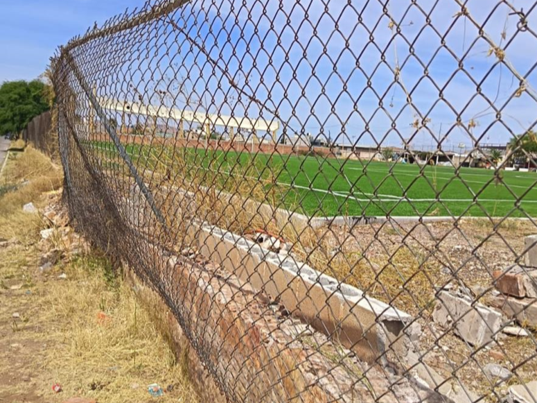 CANCHA EN UNIDAD DEPORTIVA MAGISTERIAL