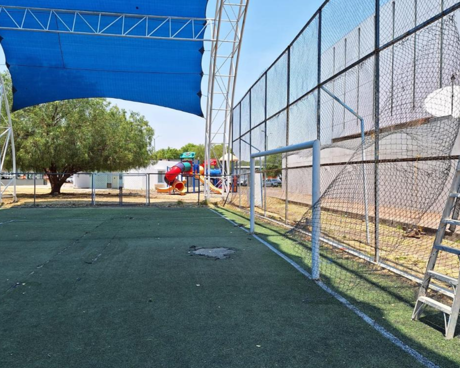 FUTBOL RÁPIDO DENTRO DEL COMPLEJO DE GUANAJUATO PUERTO INTERIOR