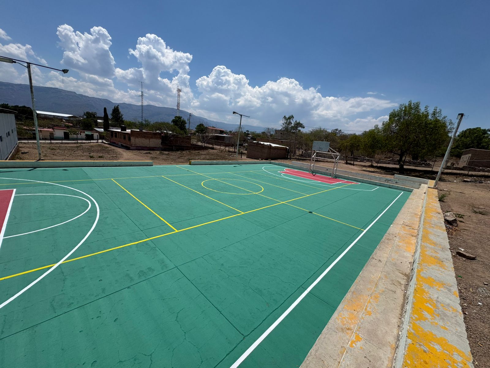 CANCHA DE USOS MÚLTIPLES - GUADALUPE OCOTÁN
