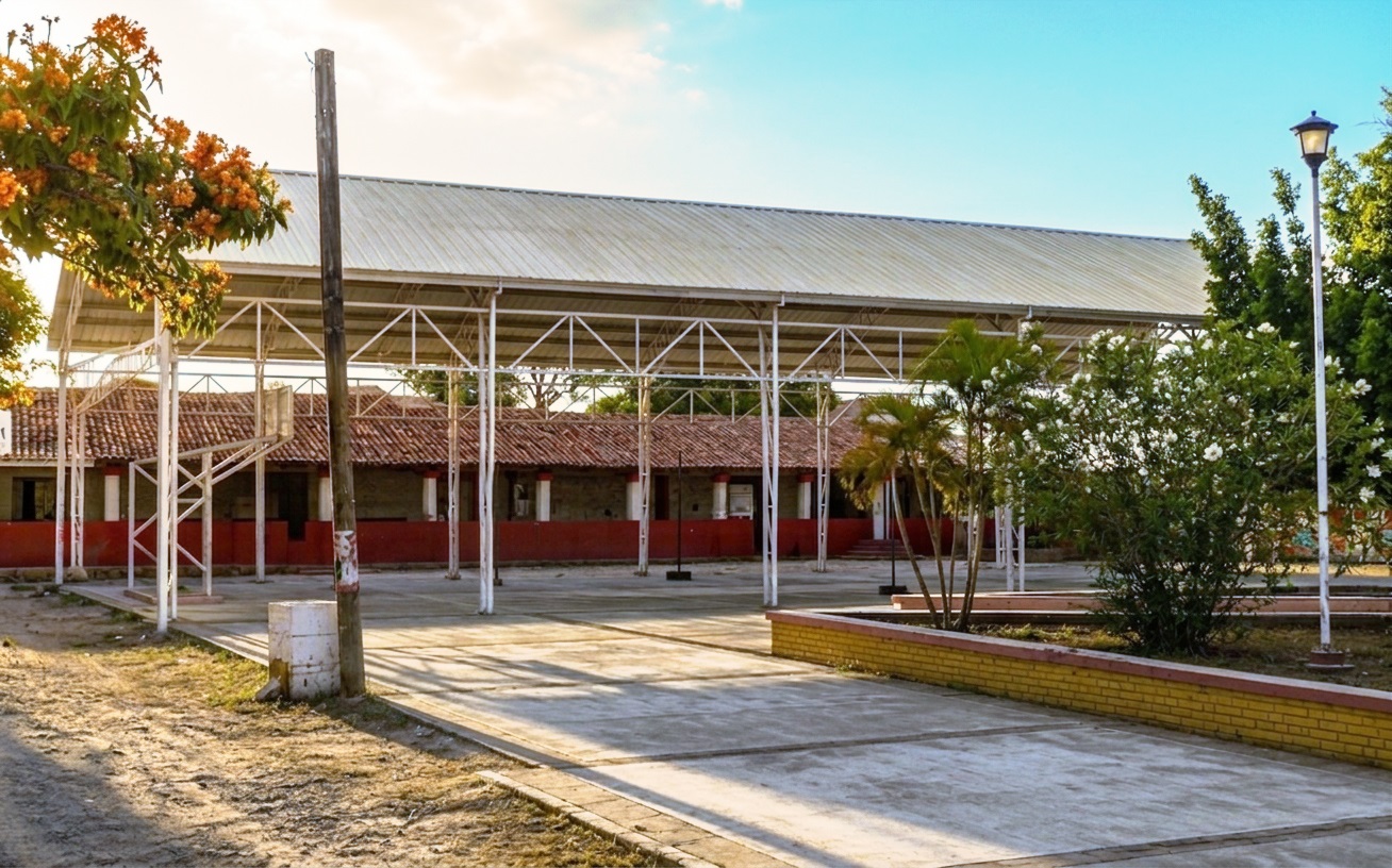 CANCHA DE USOS MÚLTIPLES - PARAMITA