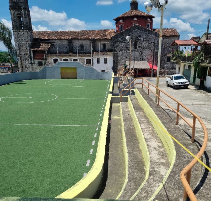 CANCHA EN TUZAMAPAN DE GALEANA
