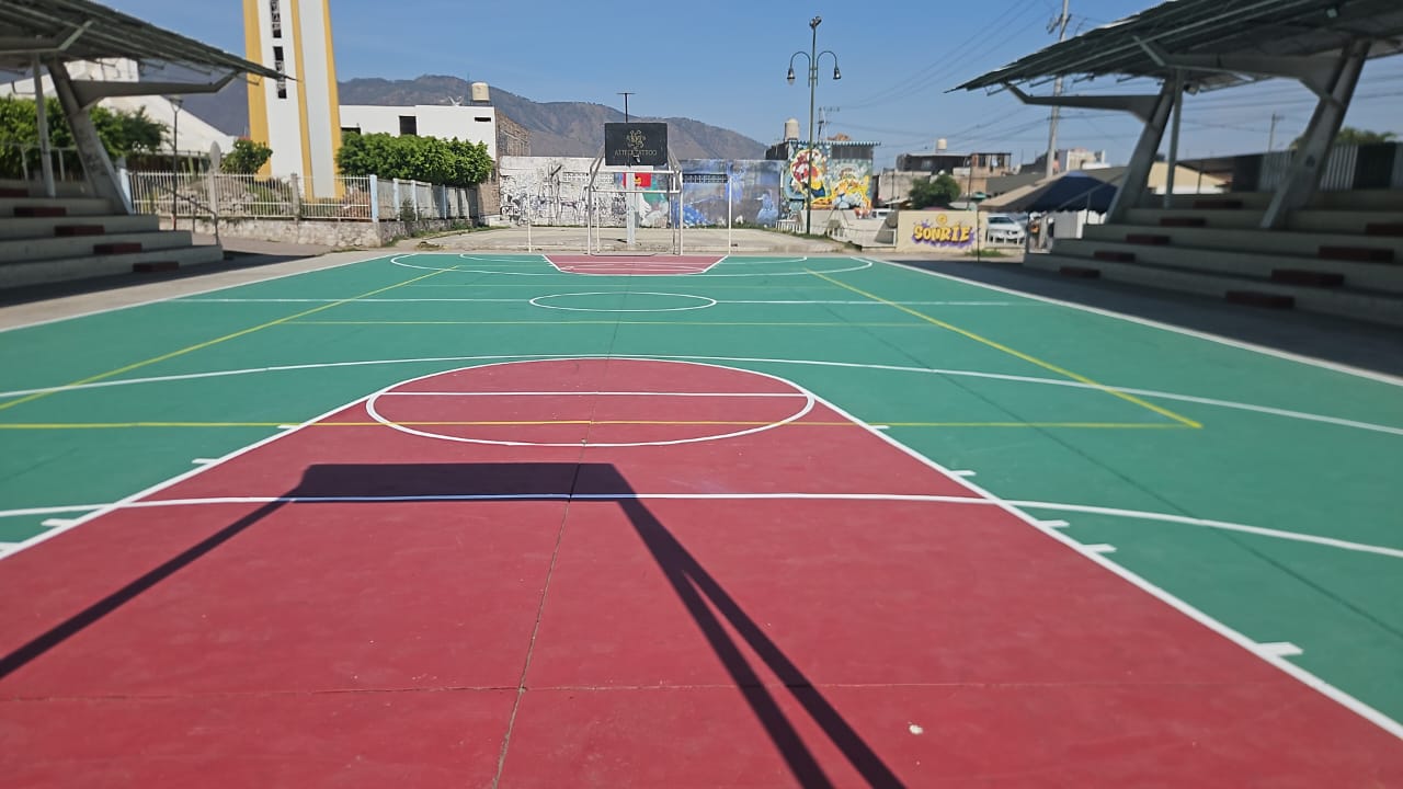 CANCHA DE USOS MÚLTIPLES - 2 DE AGOSTO