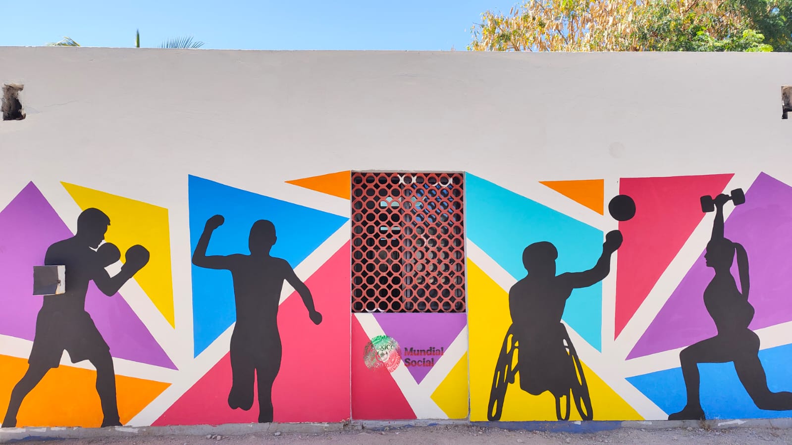 MURAL INSUDE CANCHA DE BÁSQUETBOL 1