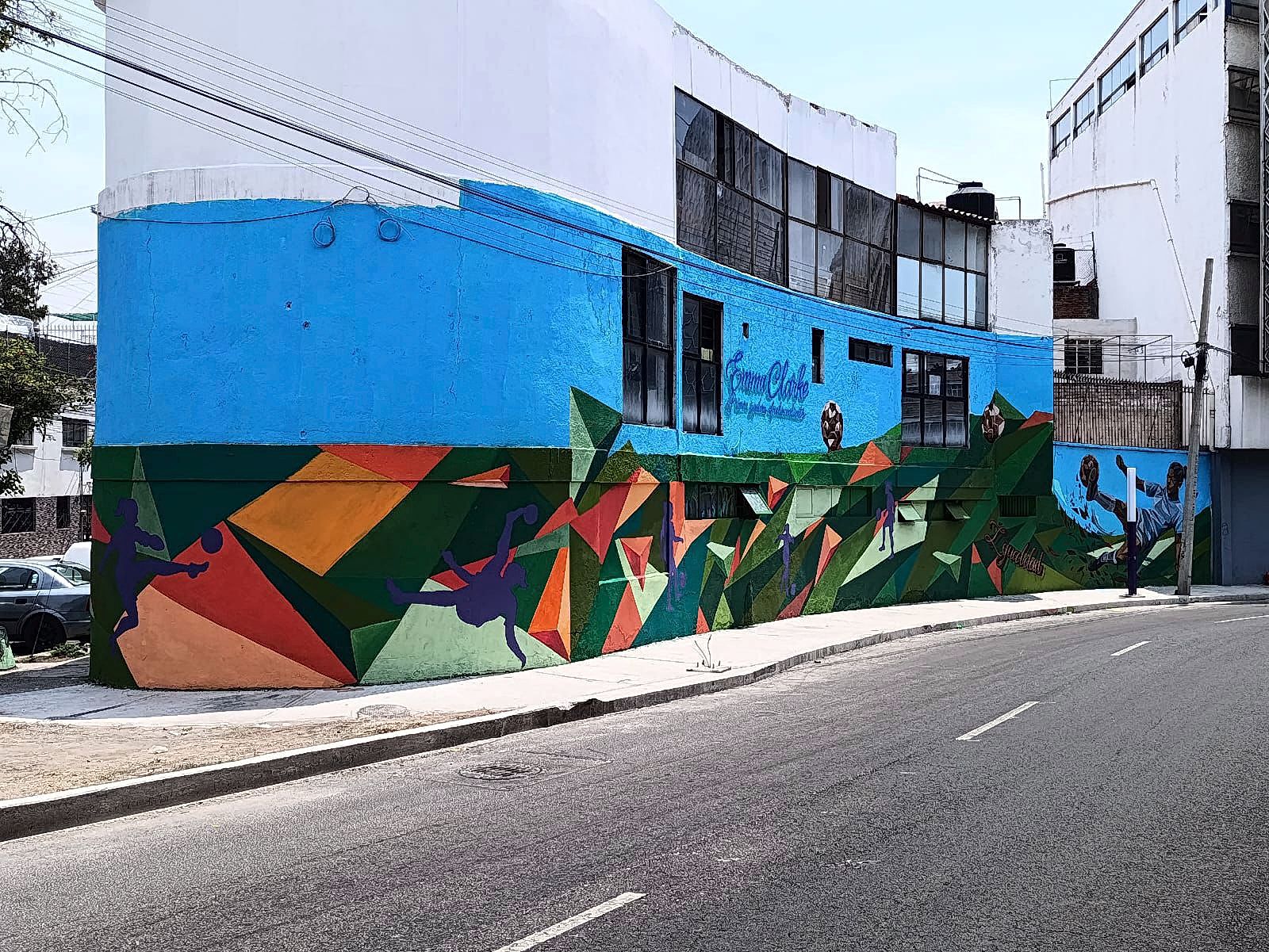 MURAL EMMA CLARKE