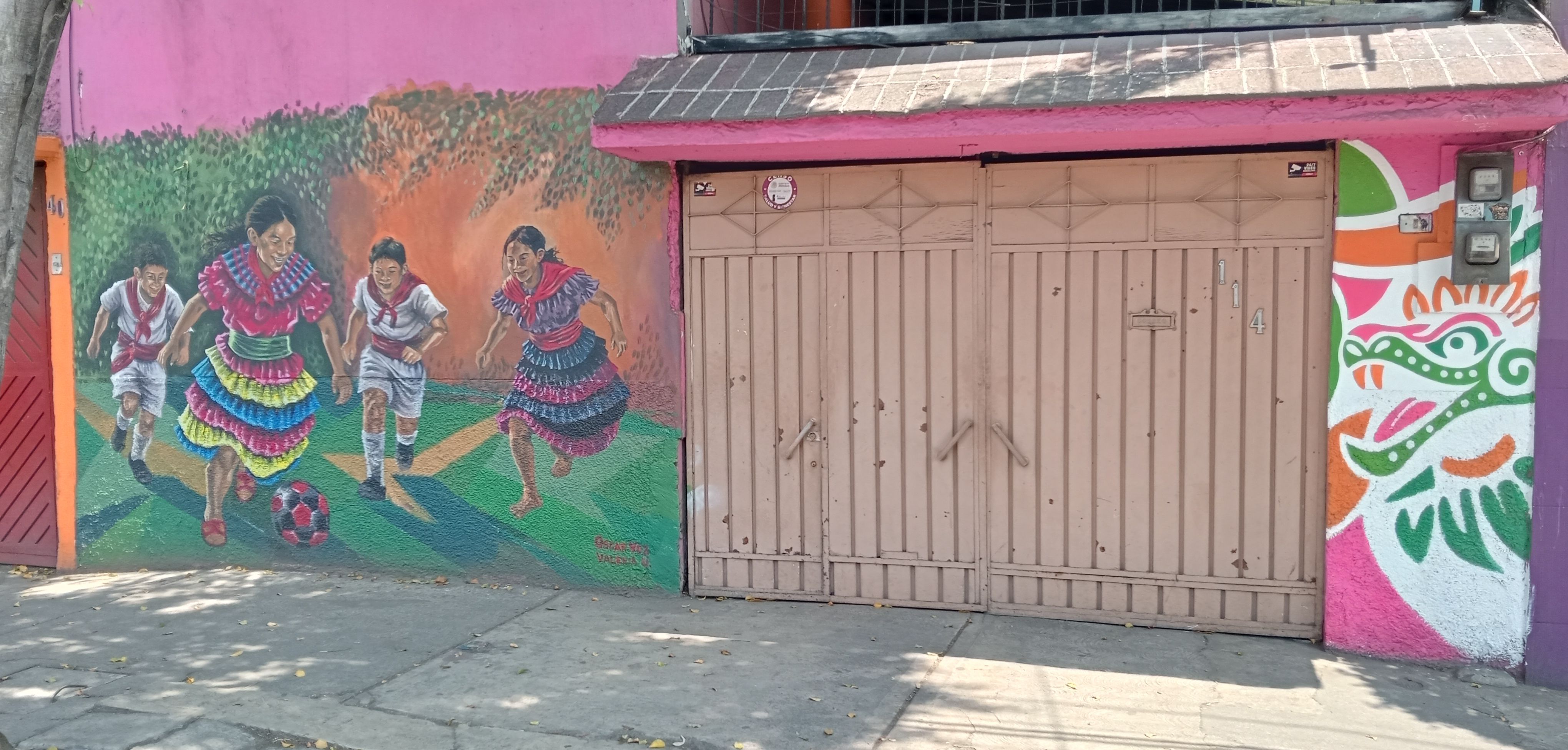MURAL RAÍZ VIVA