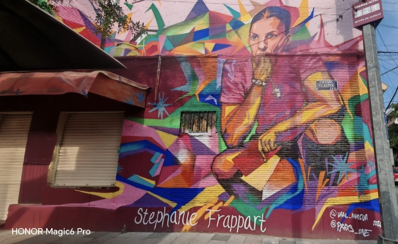 MURAL STEPHANIE FRAPPART