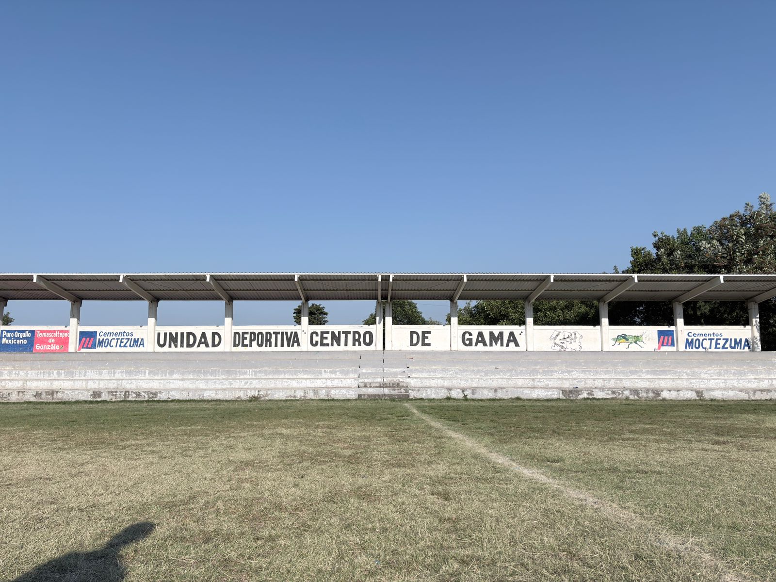 CANCHA DE FÚTBOL CENTRO DE GAMA